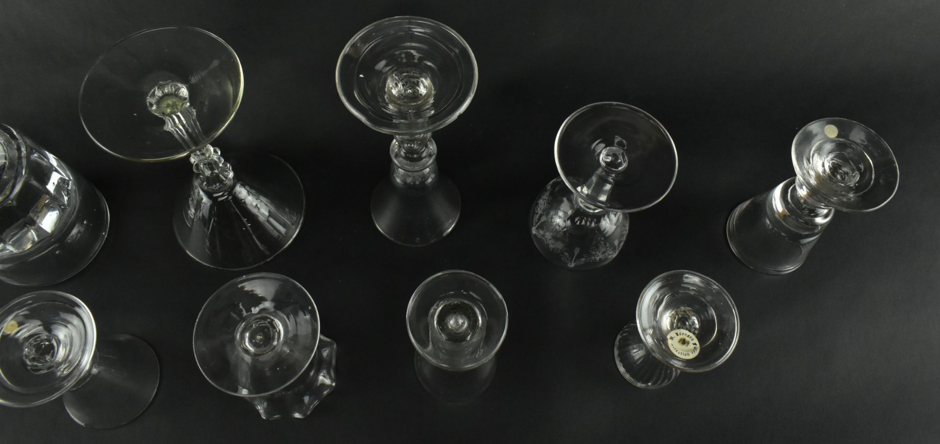 THIRTEEN GEORGE II & LATER CORDIAL & DRAM DRINKING GLASSES - Bild 7 aus 8