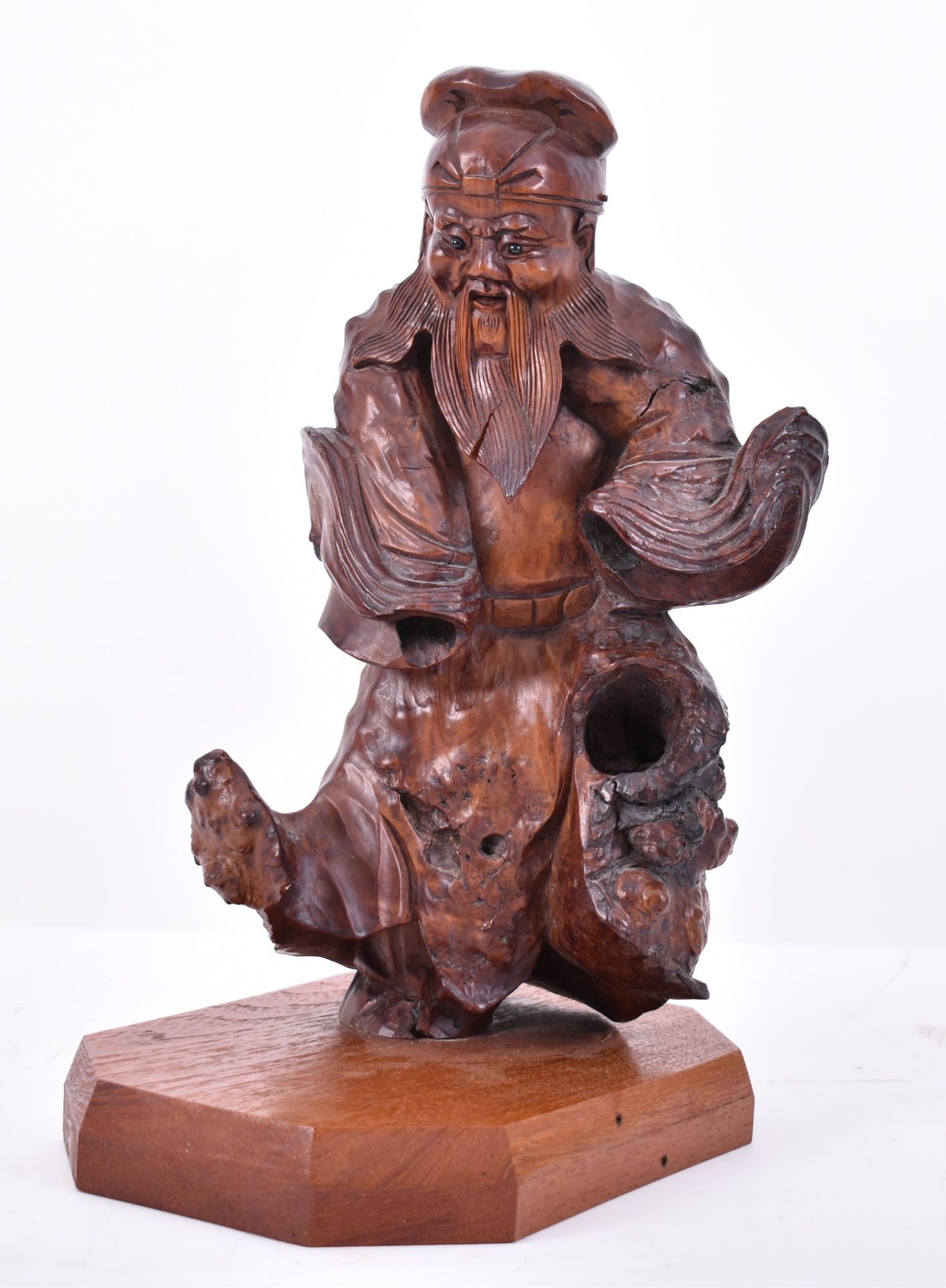 20TH CENTURY CHINESE HAND CARVED DEITY OF PROSPERITY