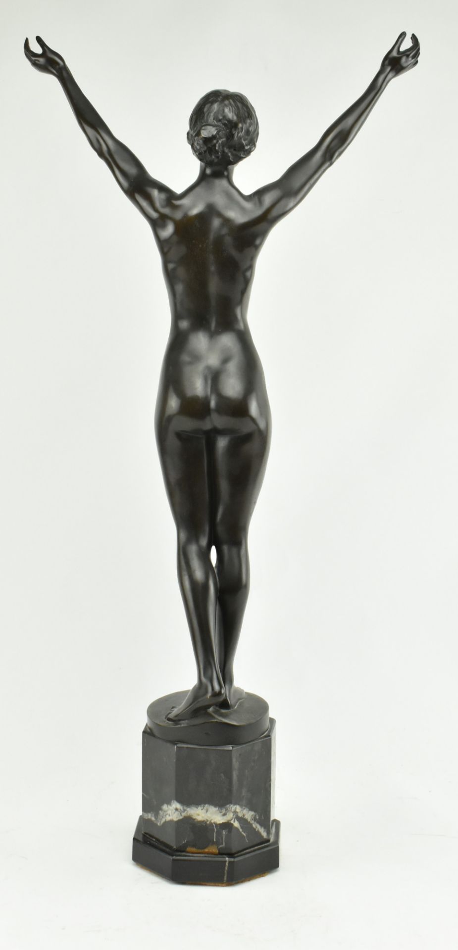 AFTER PAUL AICHELE (1859-1920) - BRONZE SCULPTURE OF LADY - Image 4 of 7