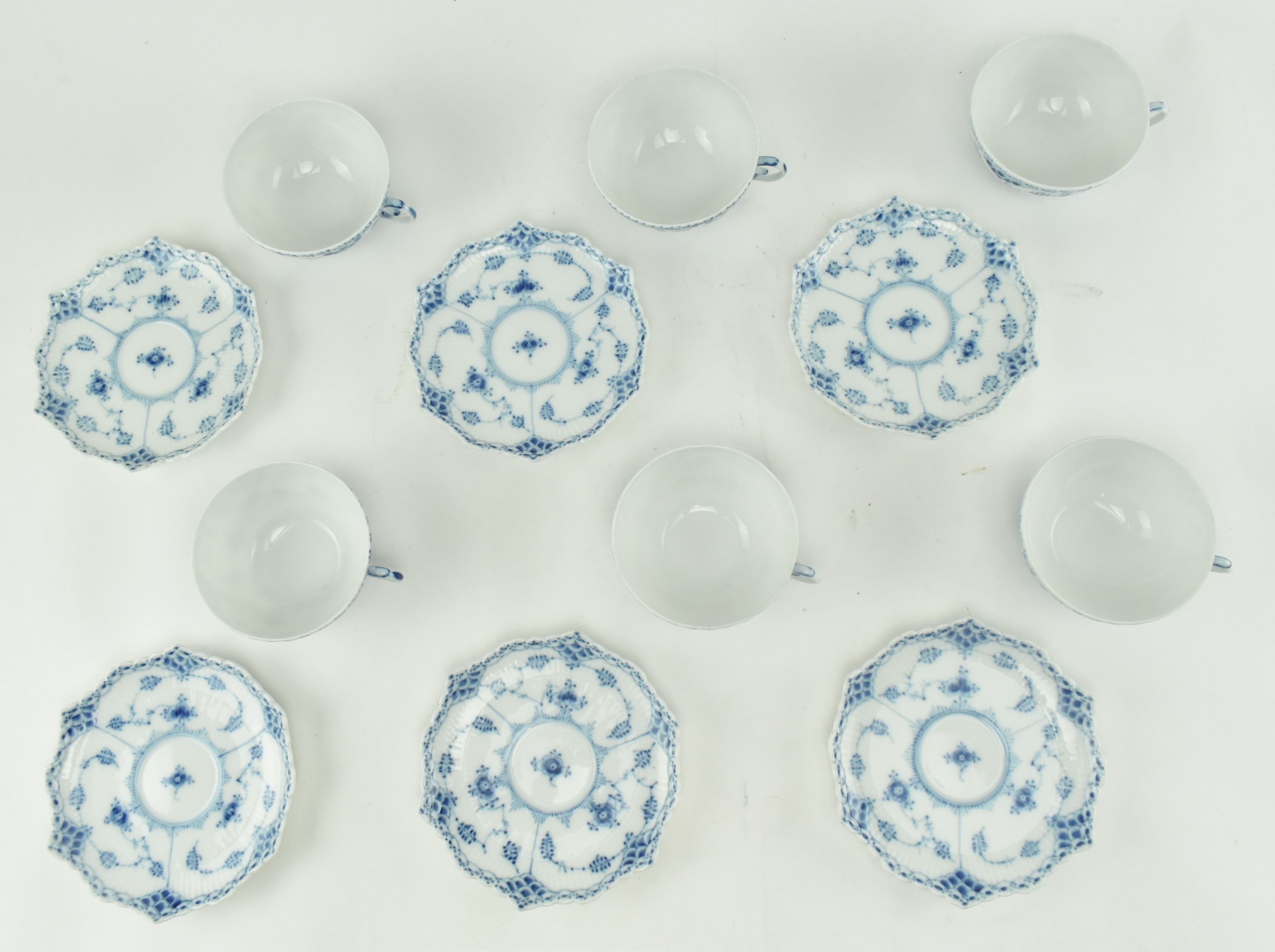 ROYAL COPENHAGEN - SET OF 6 BLUE FLUTED LACE CUPS AND SAUCERS - Image 4 of 6