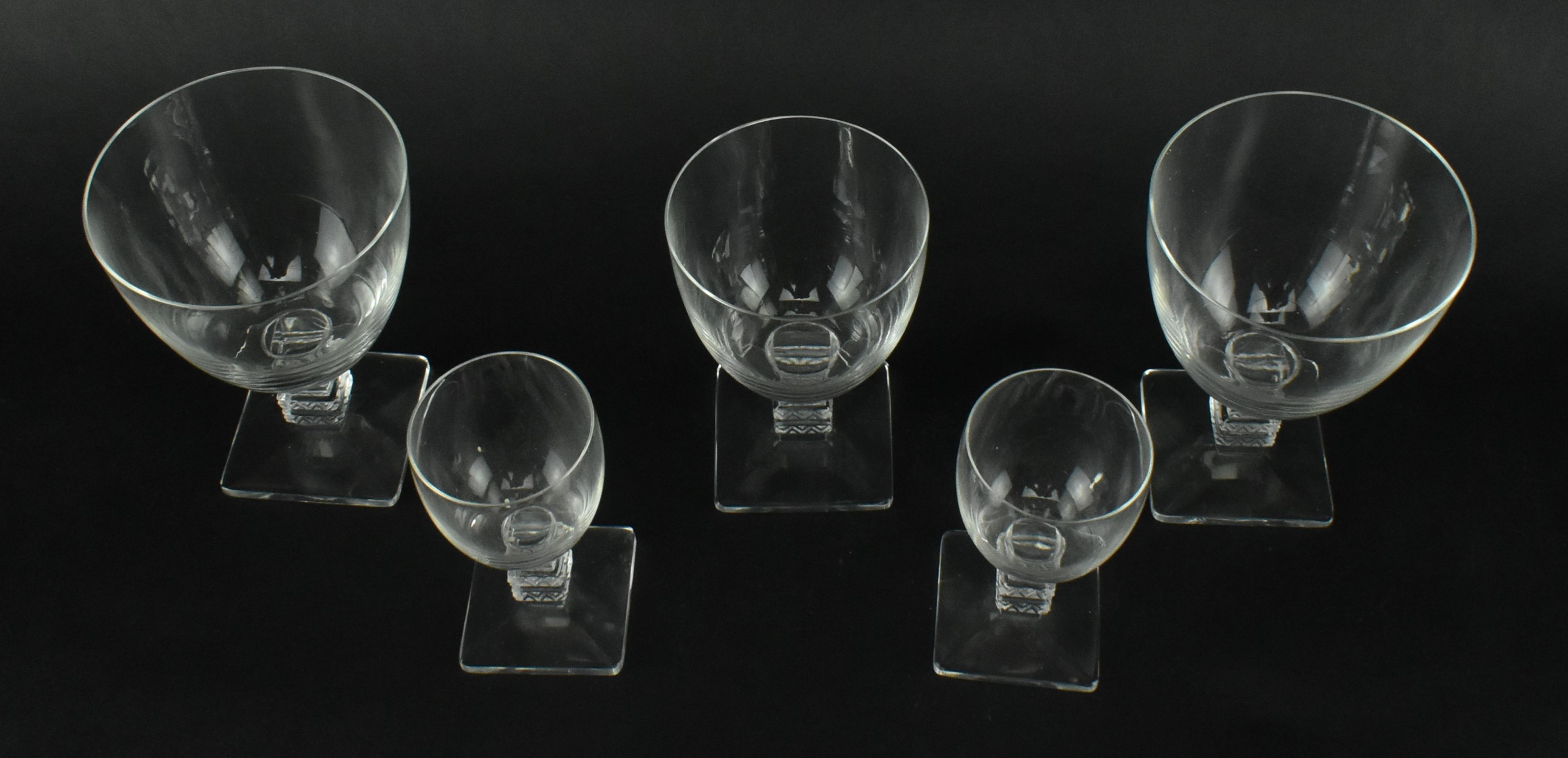 FIVE LALIQUE ARGOS SQUARED FOOT DRINKING WINE GLASSES - Image 2 of 6