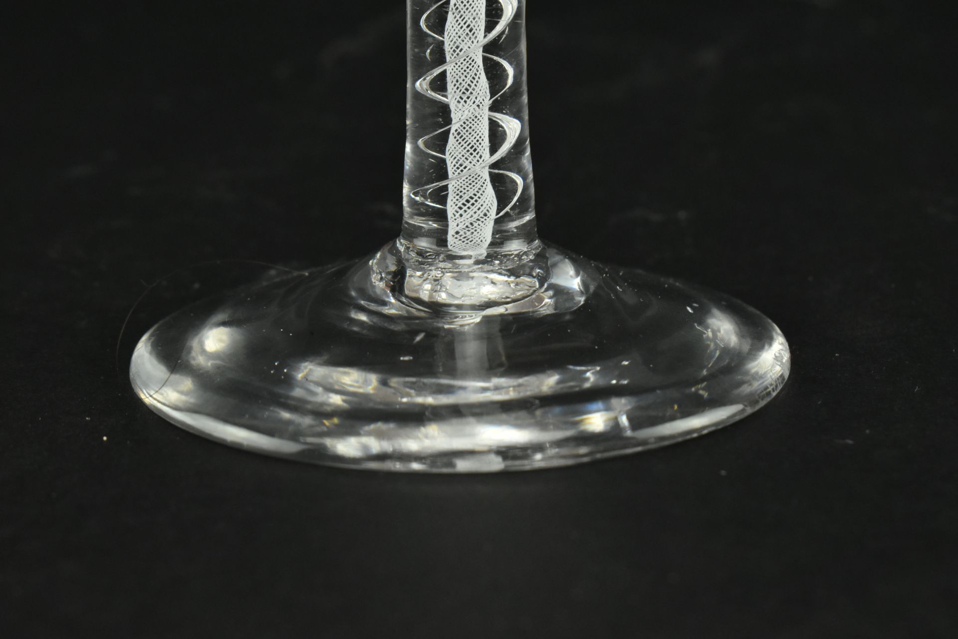 GEORGE III 18TH CENTURY TWIN SPIRAL STEM WINE GLASS - Image 5 of 6
