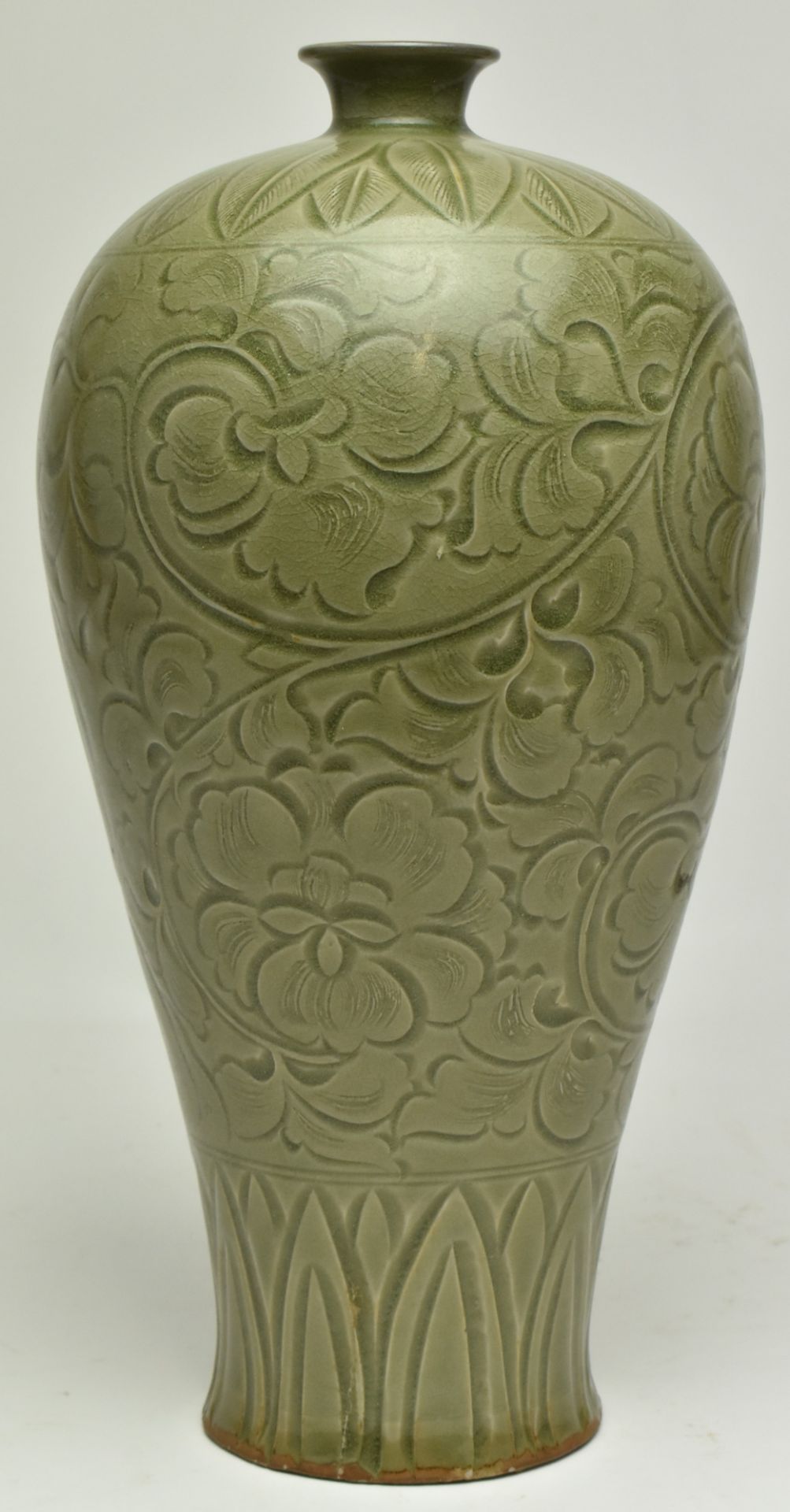 CHINESE EARLY MING DYNASTY YAOZHOU STONEWARE CELADON VASE - Bild 2 aus 7