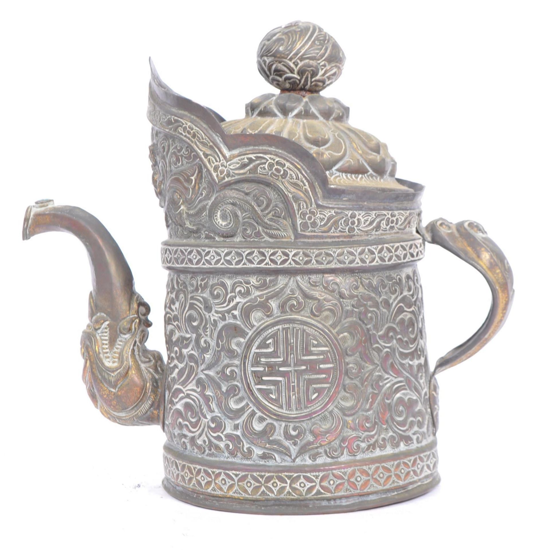 LARGE 19TH CENTURY CHINESE ORIENTAL TEAPOT - Image 3 of 7