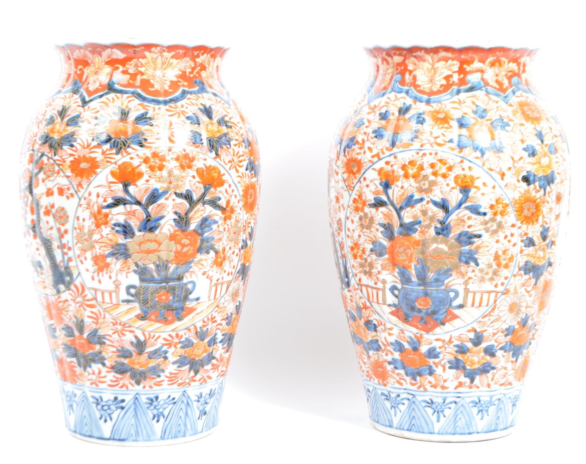 PAIR OF 19TH CENTURY JAPANESE TWIN IMARI URNS / VASES