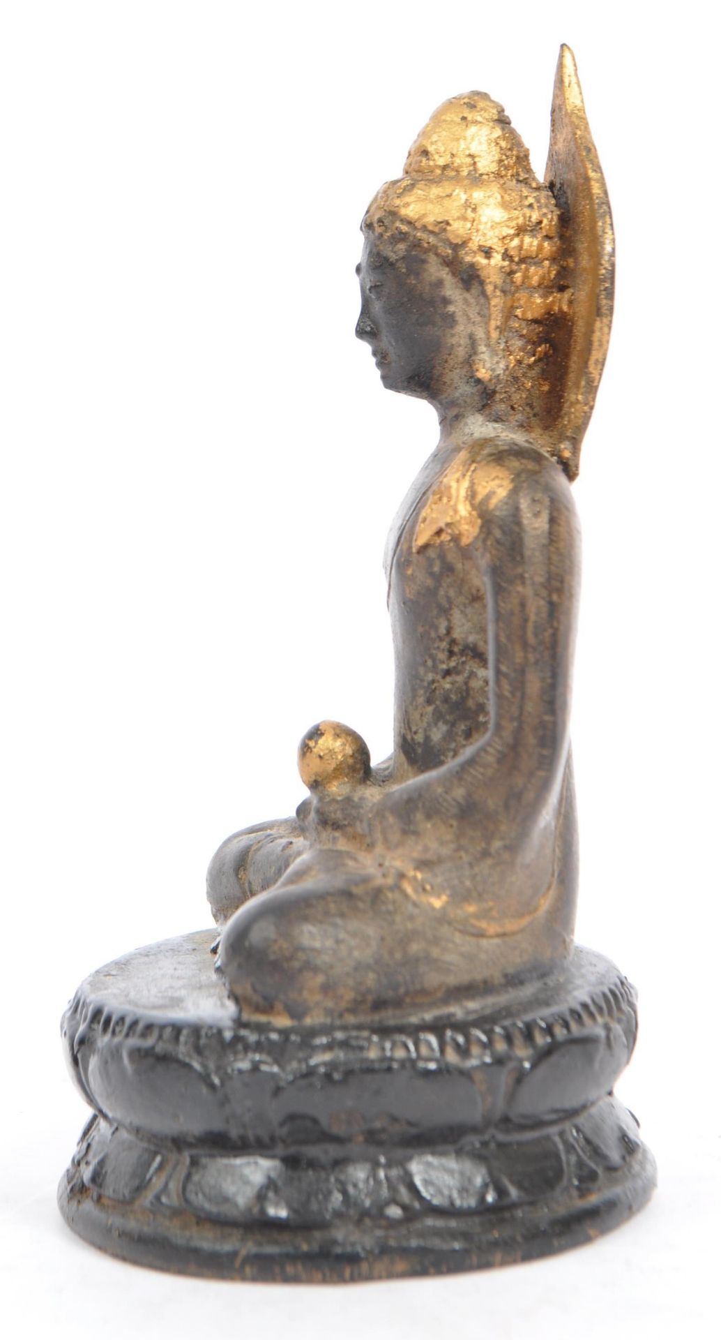 EARLY 20TH CENTURY THAI BRONZE BUDDHA FIGURE - Bild 4 aus 6