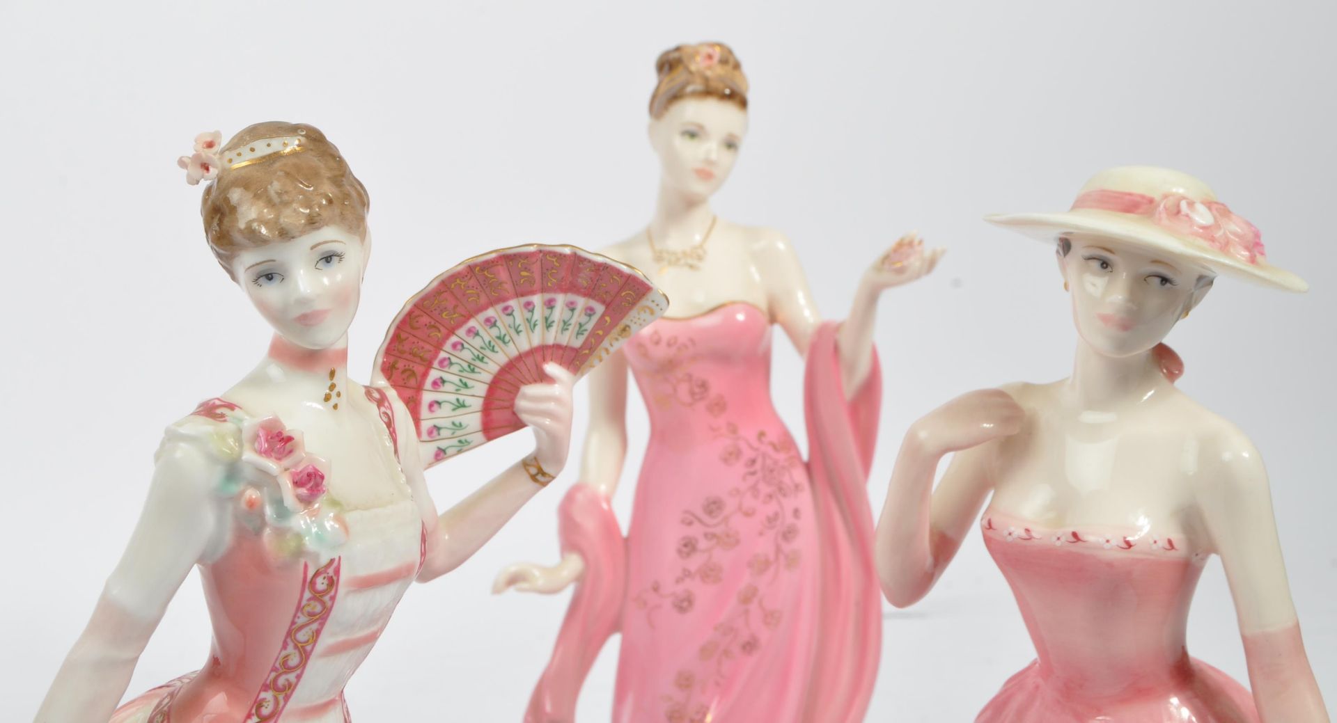 THREE LIMITED EDITION BONE CHINA LADY FIGURINES - Bild 2 aus 6