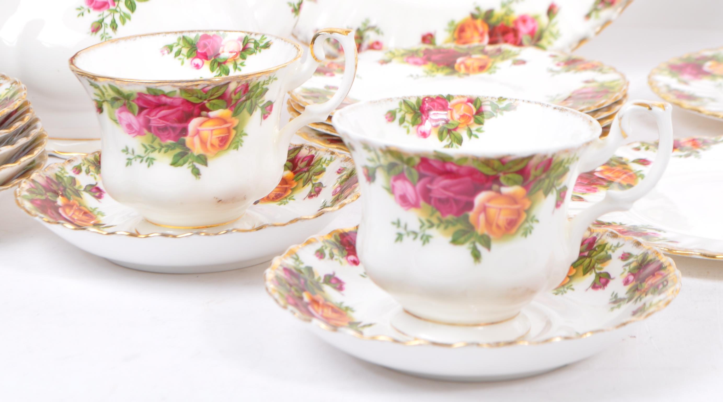 VINTAGE ROYAL ALBERT OLD COUNTRY ROSES CHINA TEA SERVICE - Image 2 of 8