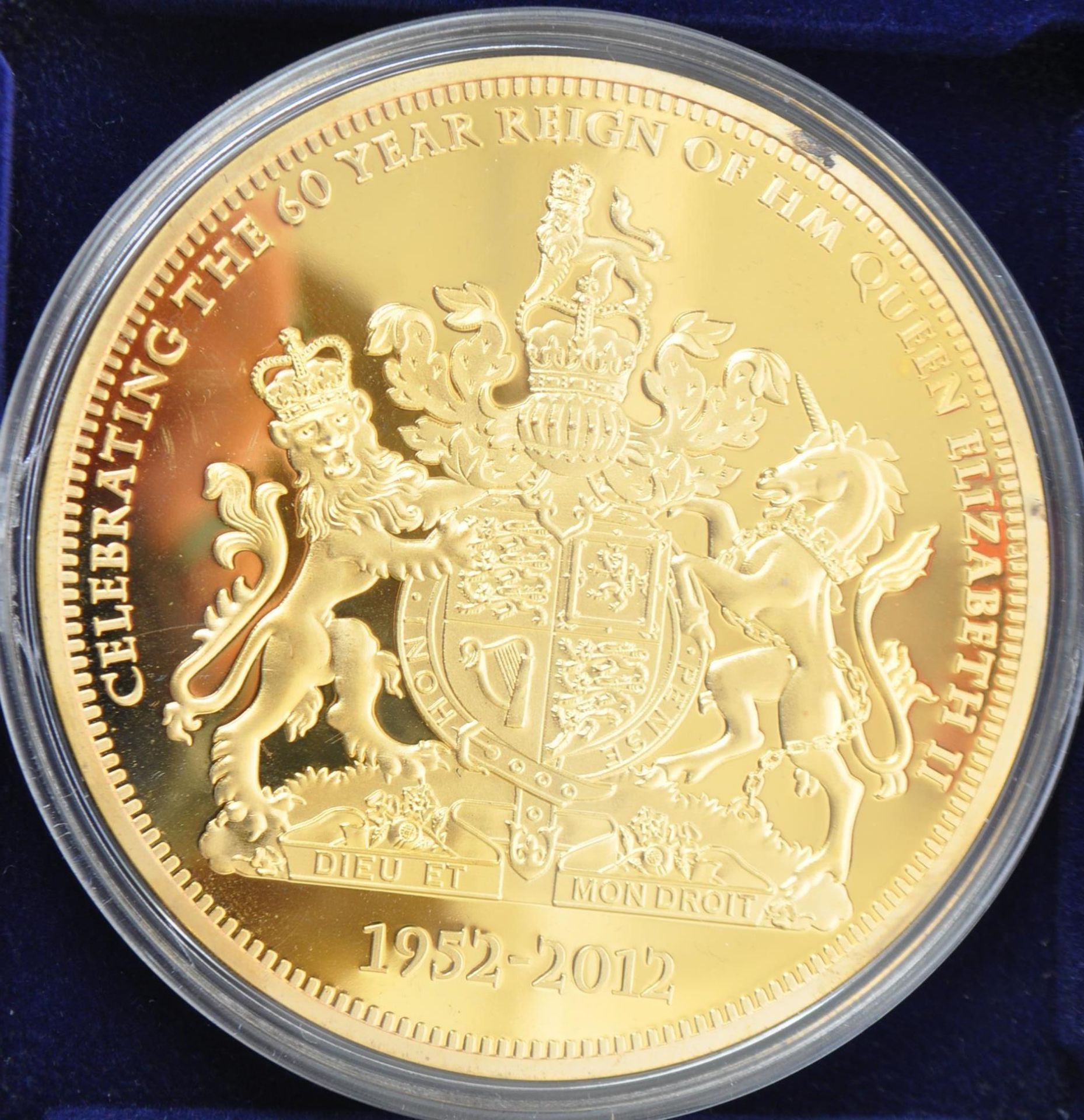 2012 / 13 UK BRILLIANT CONCORDE / ROYAL FAMILY COIN SET - Image 9 of 10