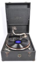 EARLY 20TH CENTURY CIRCA 1940S TABLE TOP GRAMOPHONE