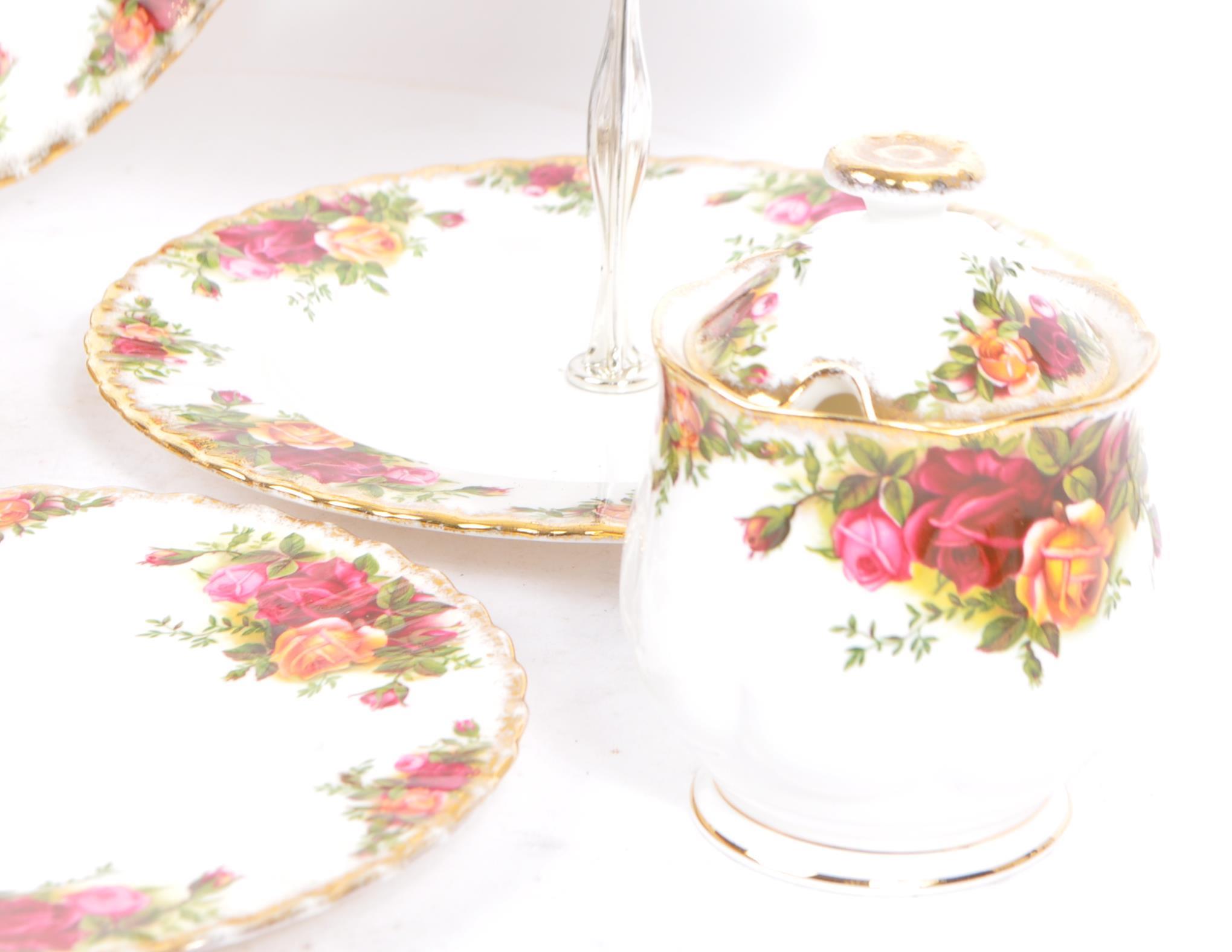 VINTAGE ROYAL ALBERT OLD COUNTRY ROSES CHINA TEA SERVICE - Image 5 of 8