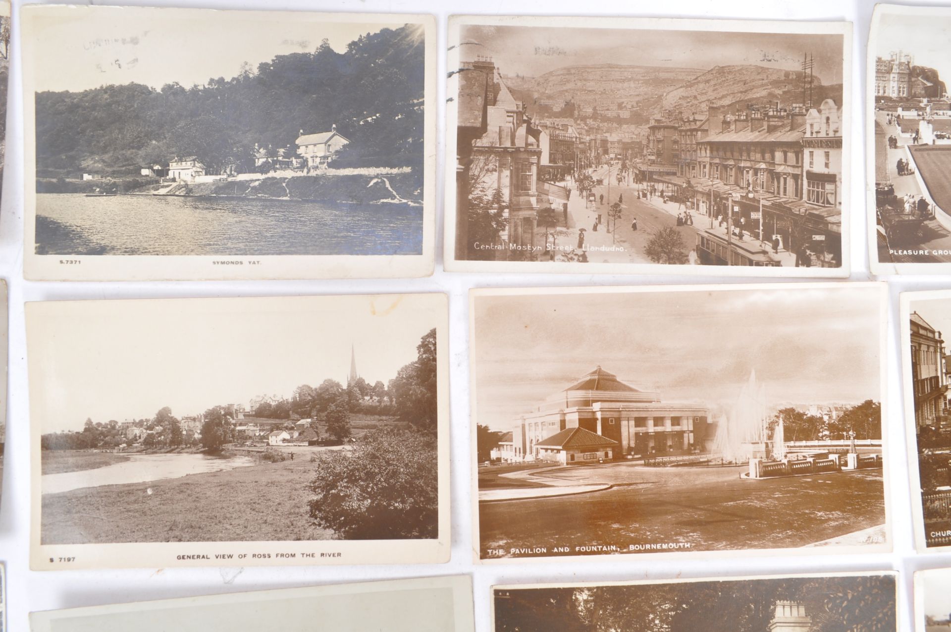 EARLY 20TH CENTURY PHOTOGRAPHERS TOPOGRAPHICAL POSTCARDS - Bild 14 aus 24