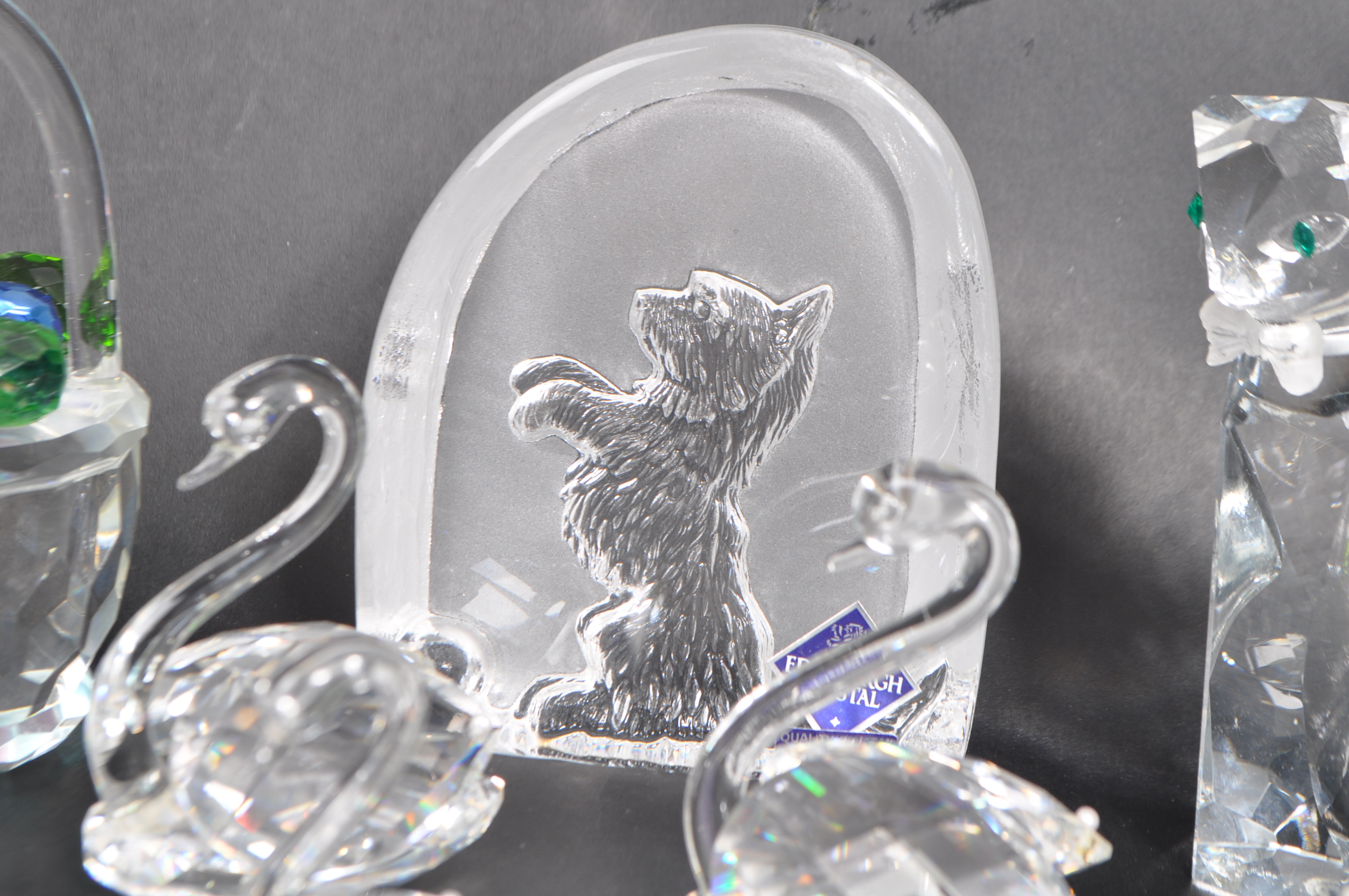 COLLECTION OF SWAROVSKI CRYSTAL AND SIMILAR ORNAMENTS - Image 3 of 7