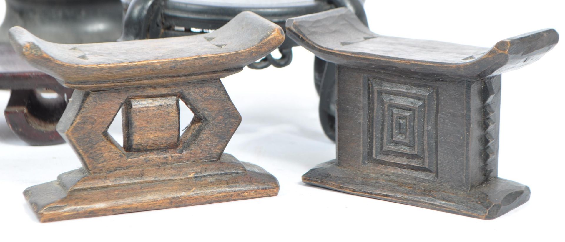 COLLECTION OF EARLY 20TH CENTURY CHINESE HARDWOOD STANDS - Image 7 of 8