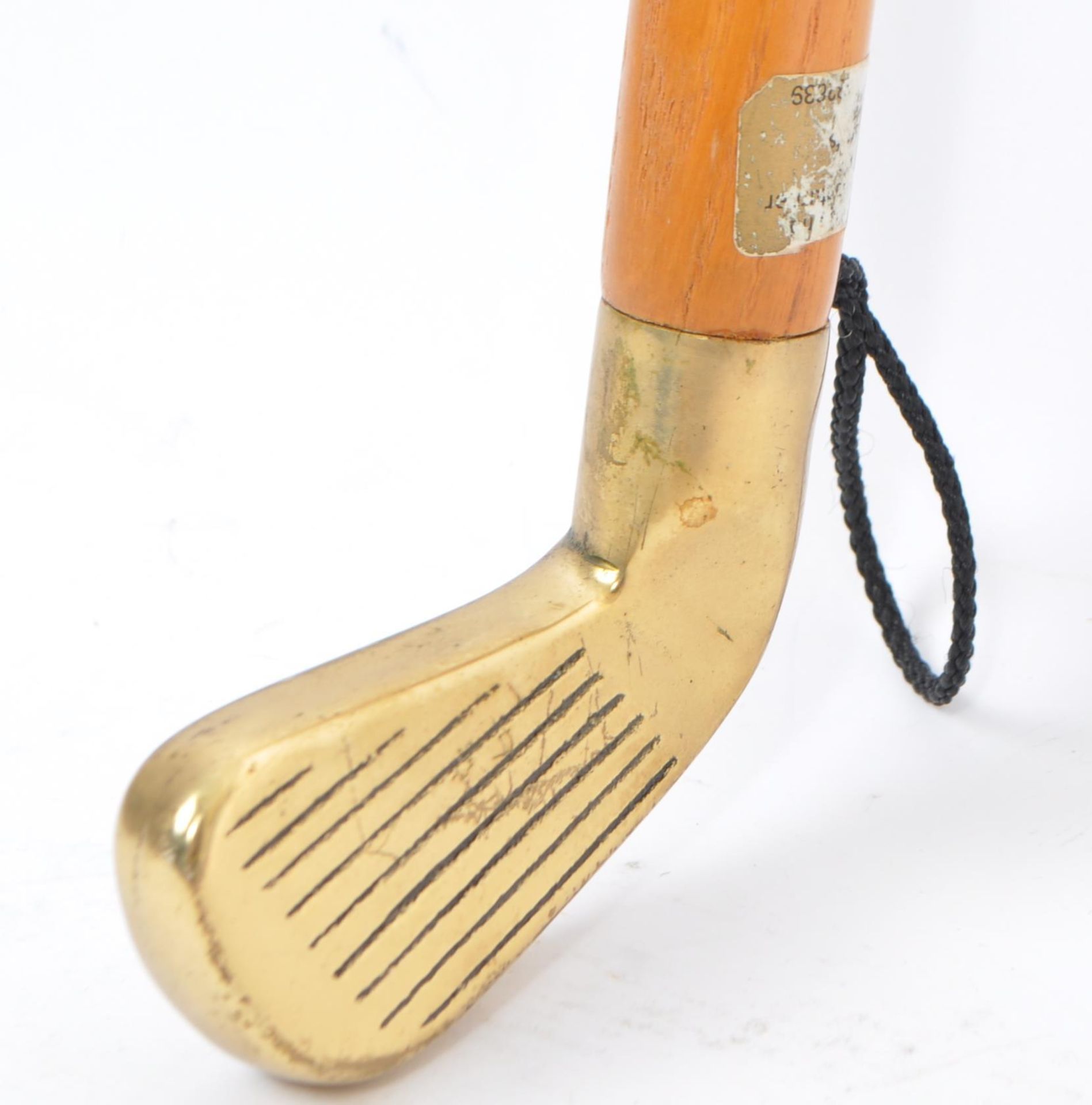 TWO VICTORIAN / 1970S VINTAGE BRASS GOLFING SHOE HORNS - Image 4 of 7