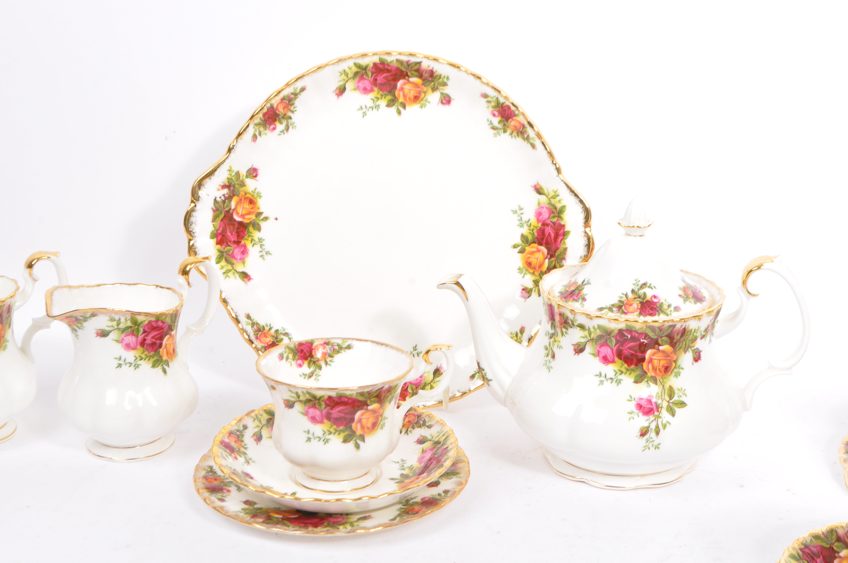 MID 20TH CENTURY OLD COUNTRY ROSES ROYAL ALBERT TEA SET - Image 6 of 8