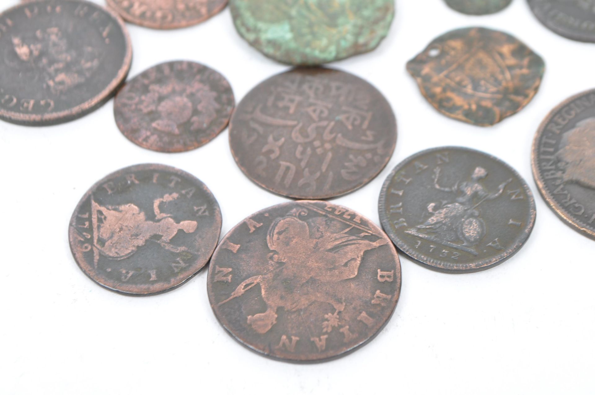 COLLECTION OF MID 18TH CENTURY AND LATER UK COINS - Image 2 of 9