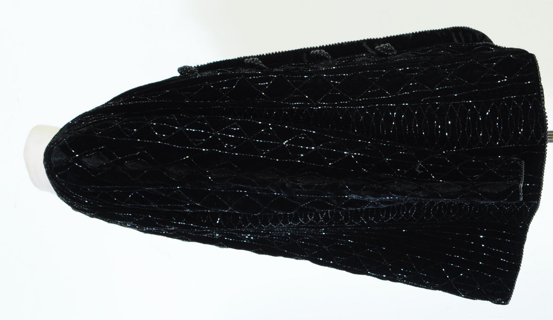 VINTAGE GINA BACCONI BEADED VELVET JACKET WITH SKIRT - Image 5 of 8