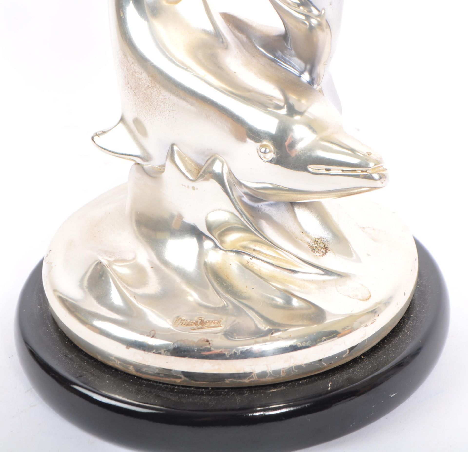 VINTAGE 20TH CENTURY OTTAVIANI SILVER PLATE DOLPHIN STATUE - Image 3 of 4