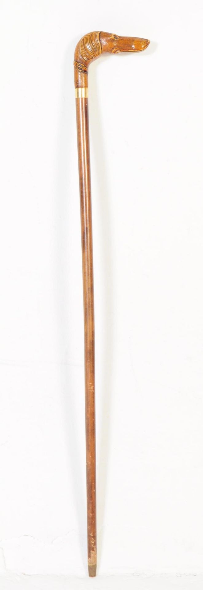 20TH CENTURY WALKING STICK WITH DOG HEAD CARVED HANDLE