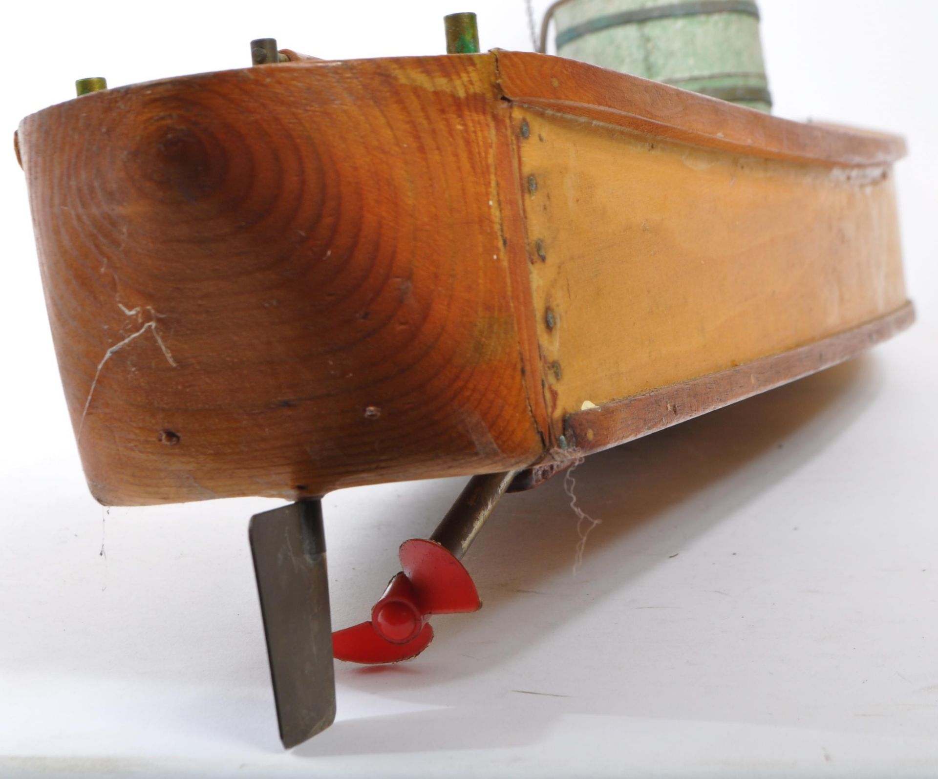 VINTAGE 20TH CENTURY SCRATCH BUILT POND YACHT / BOAT - Image 6 of 6