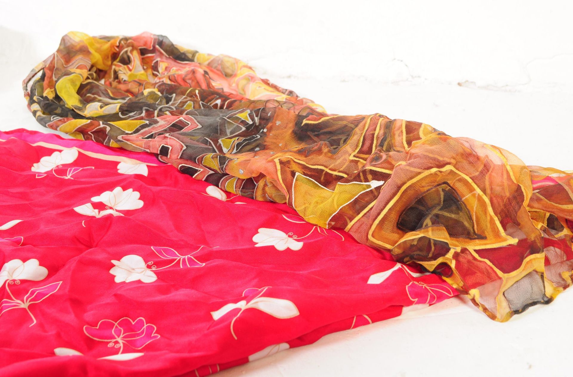 COLLECTION OF VINTAGE SCARVES - LIBERTY & JAEGER - Image 6 of 8