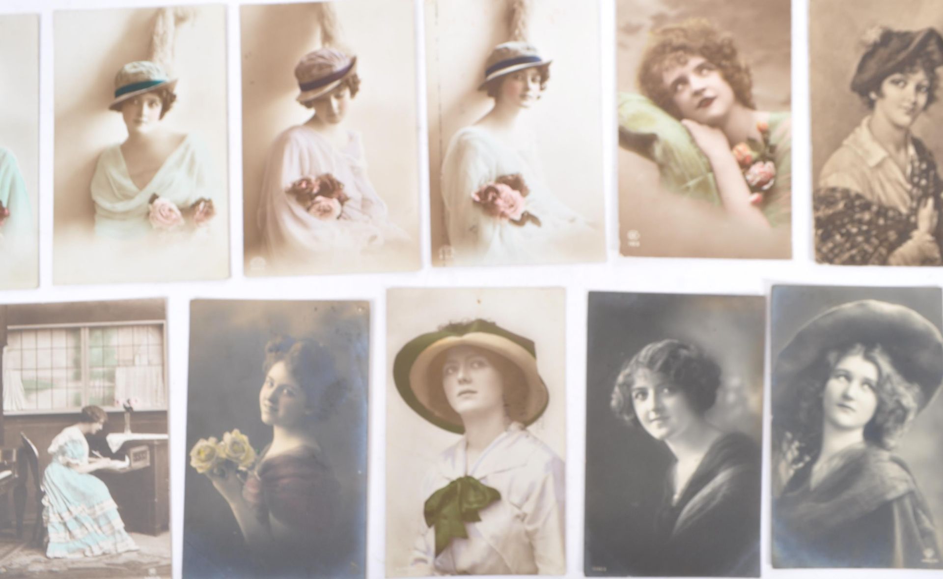 A collection of Edwardian 1920s Glamour / romance postcards. Attractive girls / beautiful young - Bild 2 aus 17