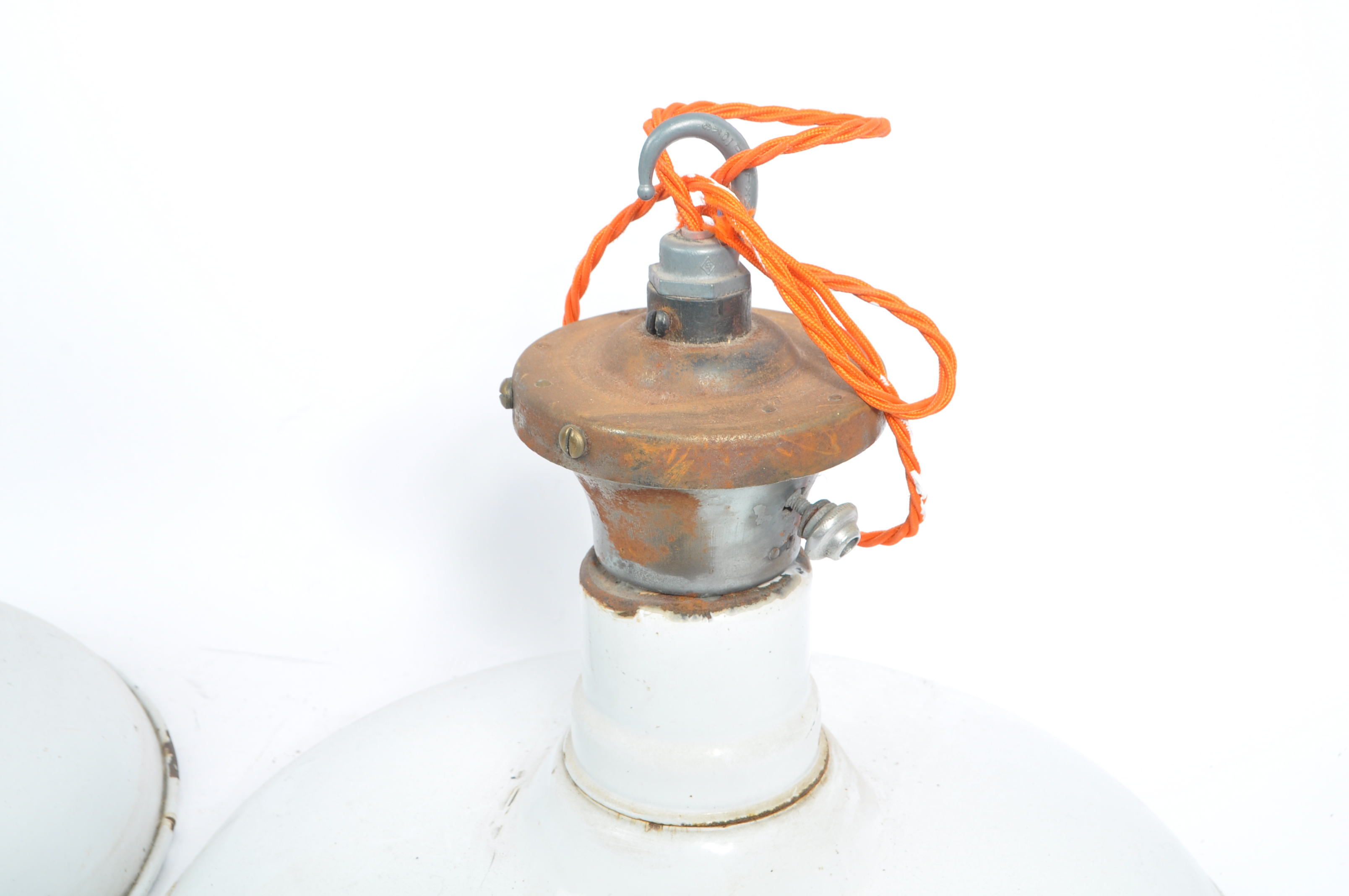 VINTAGE 1960S INDUSTRIAL ENAMEL PENDANT LAMP LIGHT SHADES - Image 4 of 7