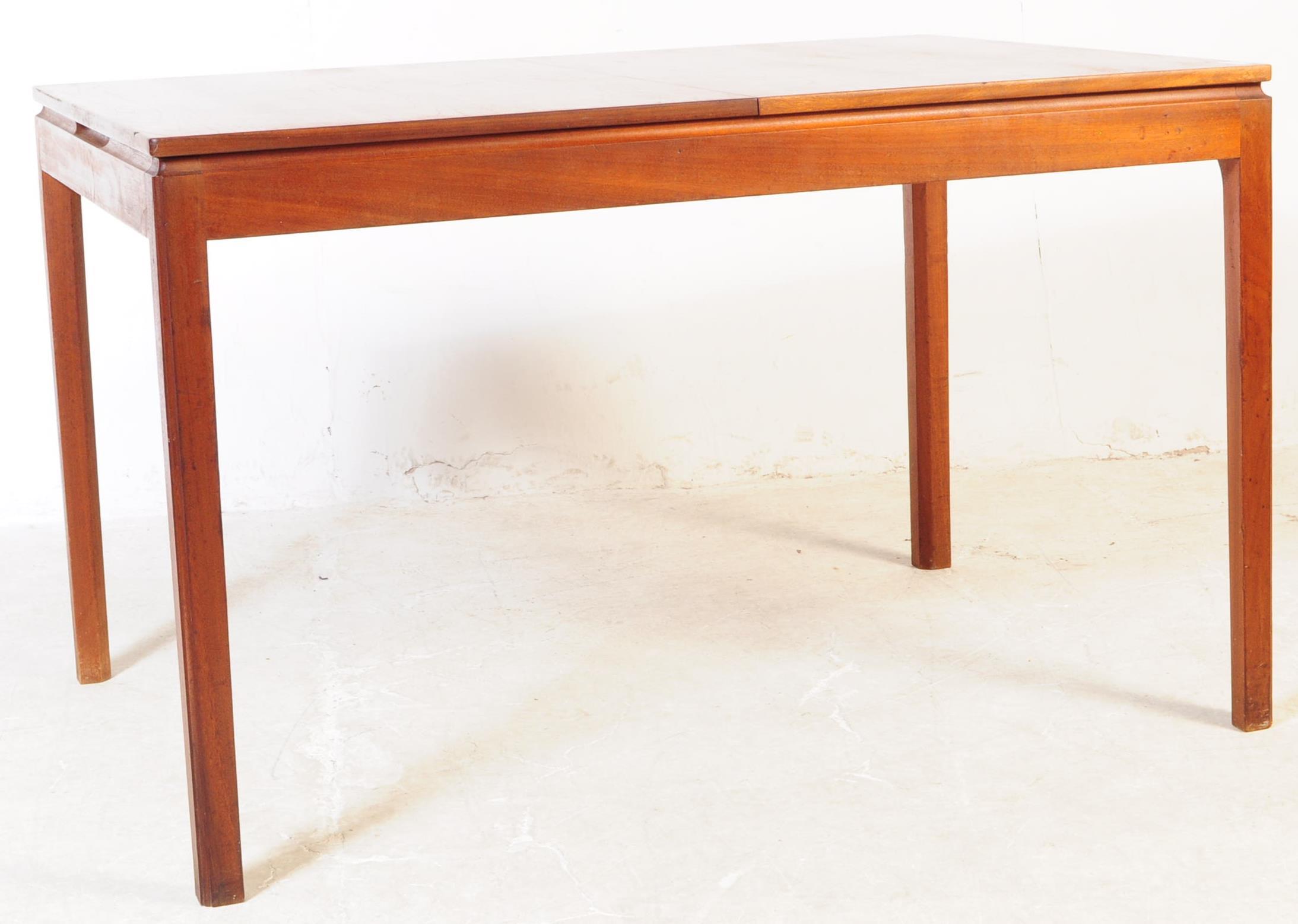 VINTAGE MID 20TH CENTURY TEAK MCINTOSH DINING TABLE