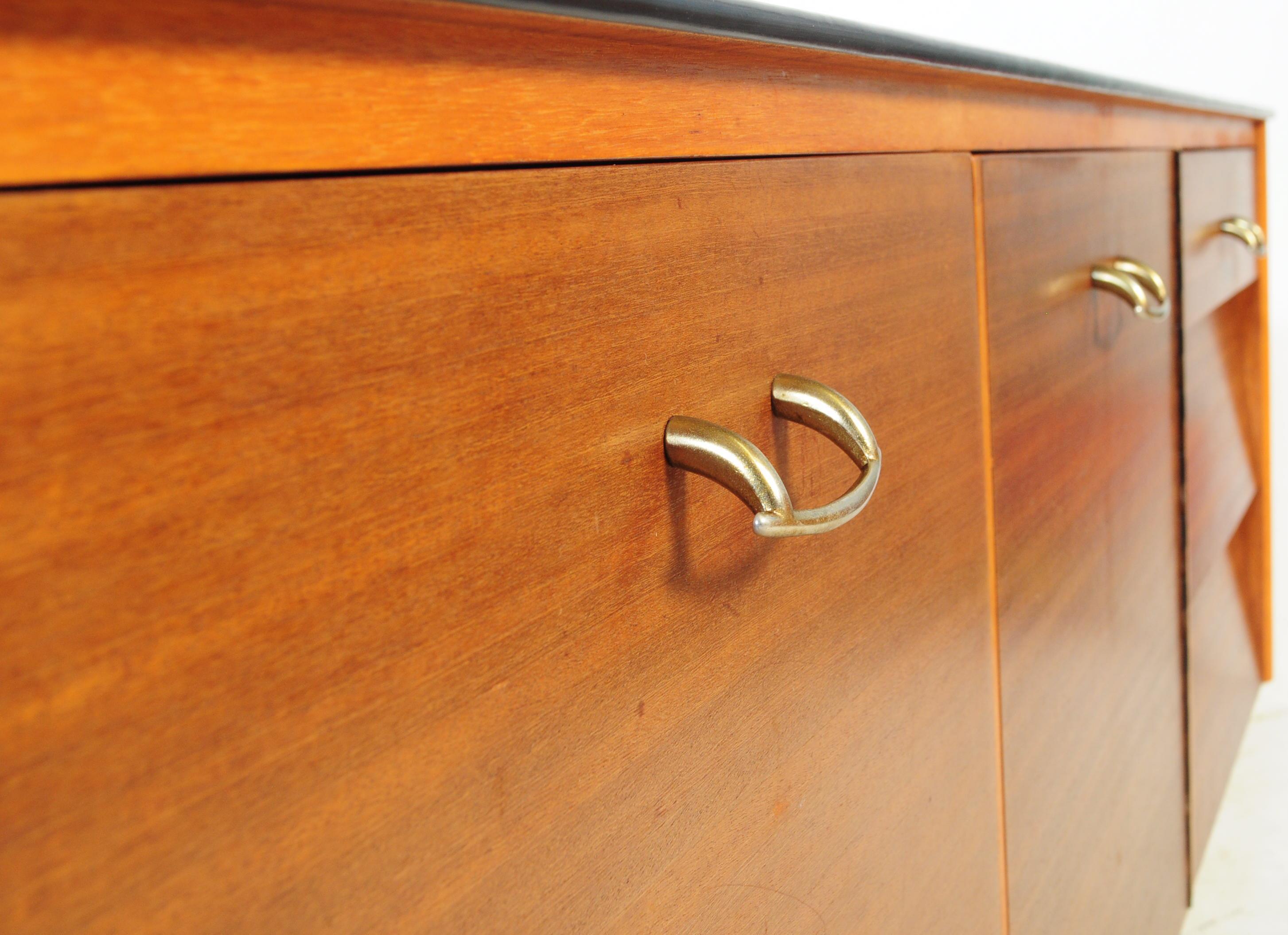 MID 20TH CENTURY AVALON FURNITURE TEAK SIDEBOARD - Image 5 of 7