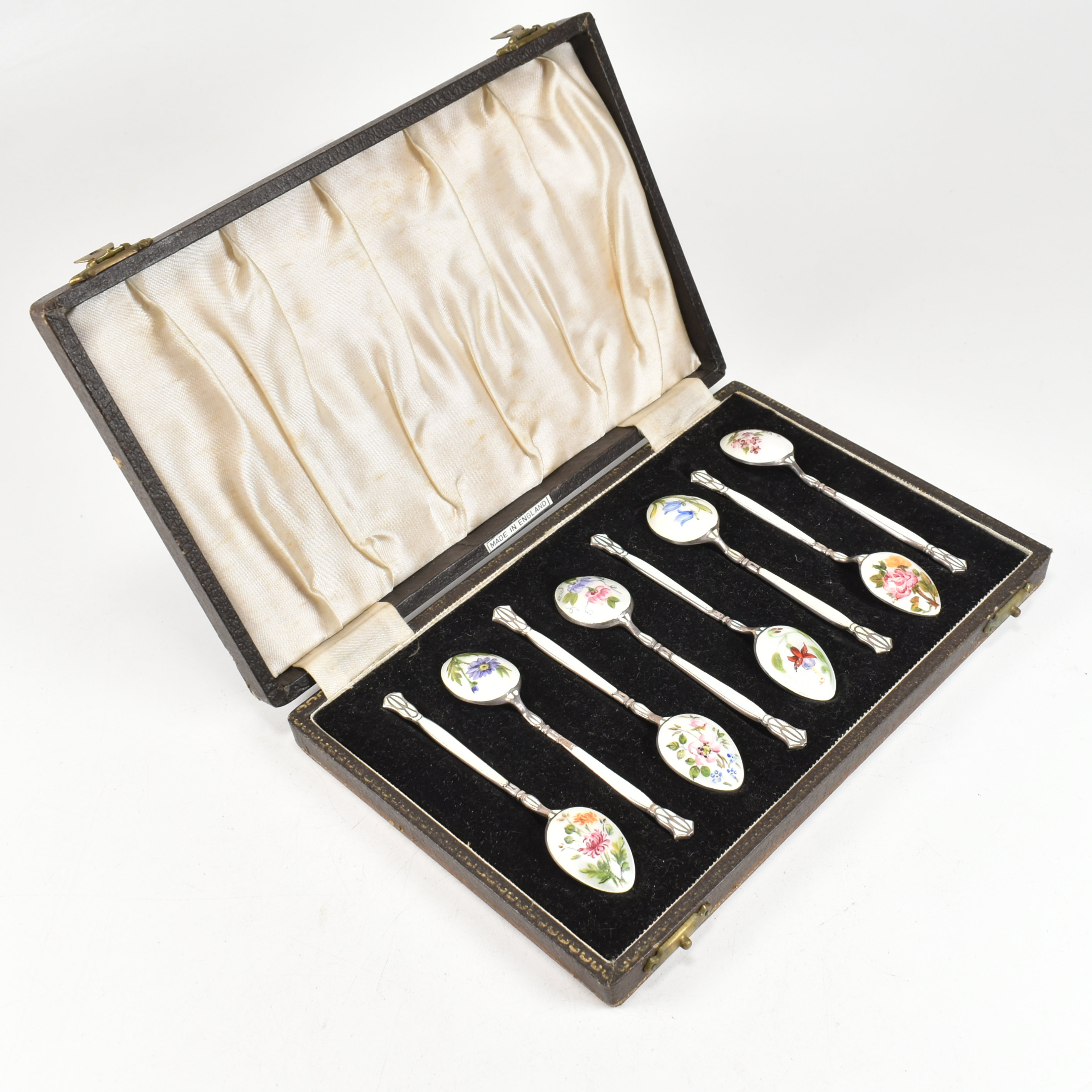 1950S CASED SET OF 8 HALLMARKED SILVER & ENAMEL TEA SPOONS - Image 3 of 11