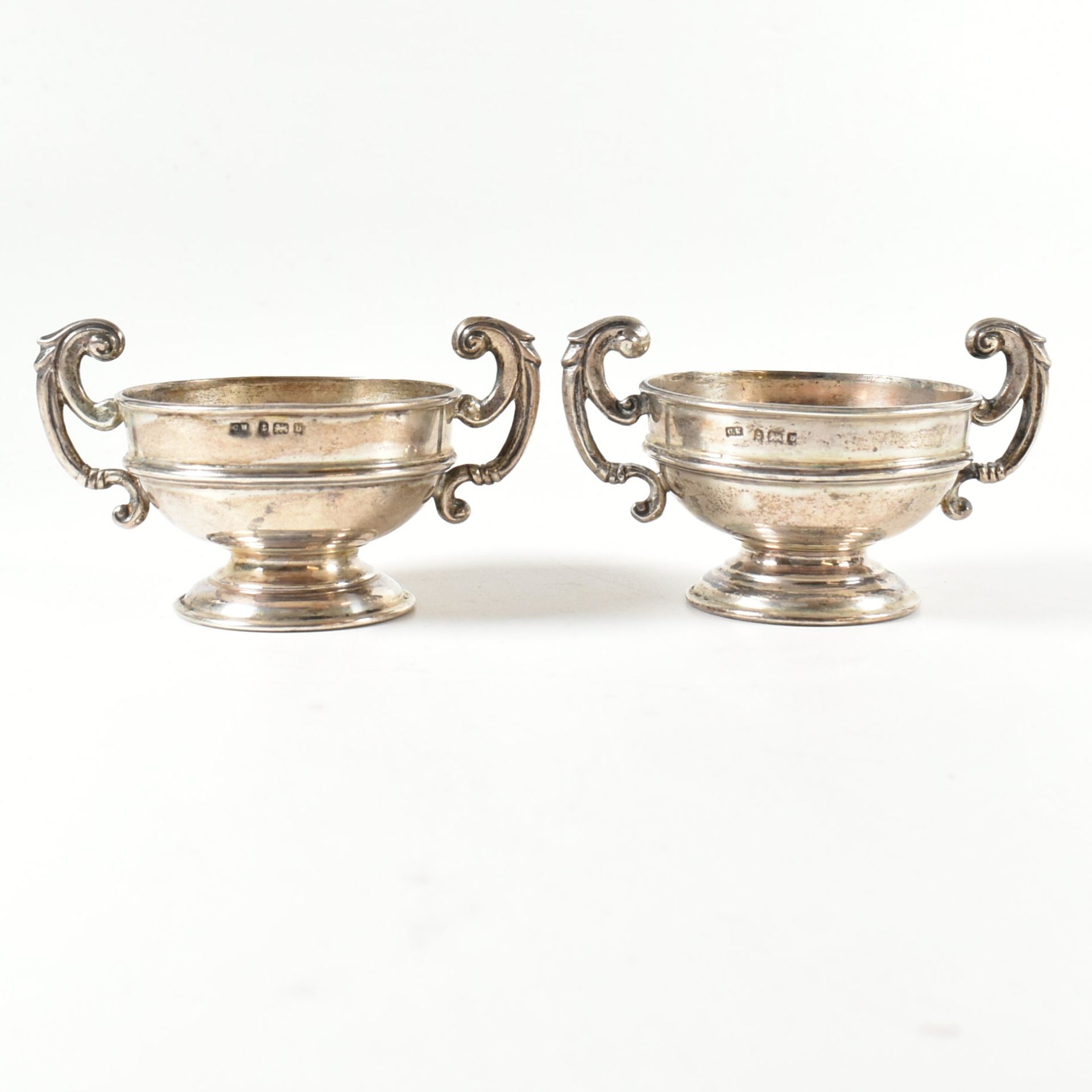 PAIR OF LATE VICTORIAN HALLMARKED SILVER SALTS CHARLES HORNER - Image 4 of 9