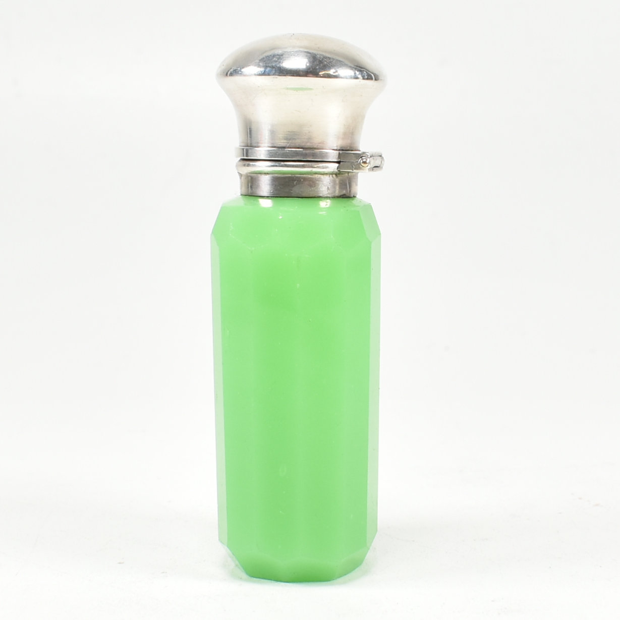 EARLY 20TH CENTURY WHITE METAL & URANIUM GLASS SCENT BOTTLE - Image 4 of 9