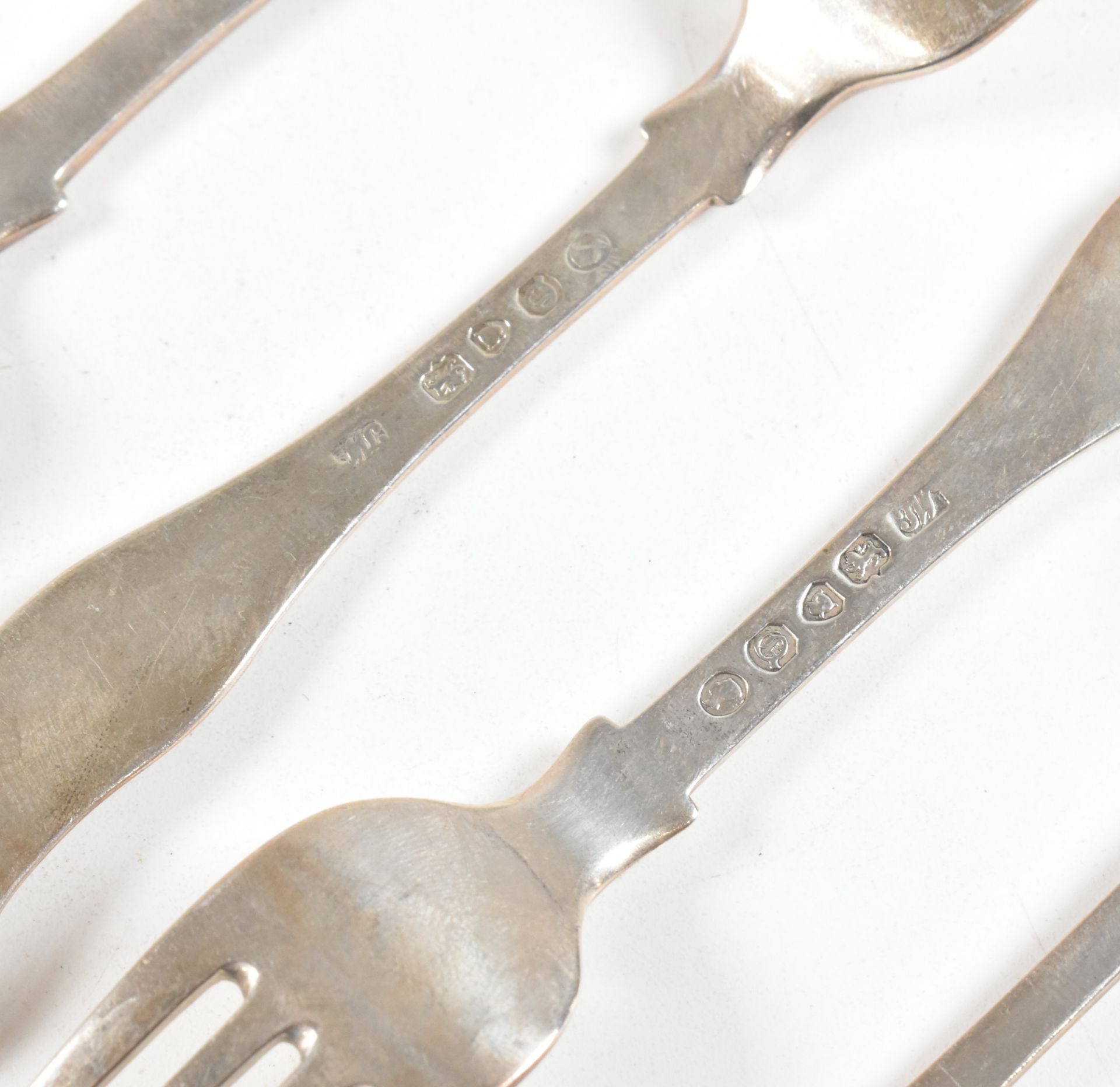 WILLIAM IV & LATER HALLMARKED SILVER FLATWARE - Image 4 of 7