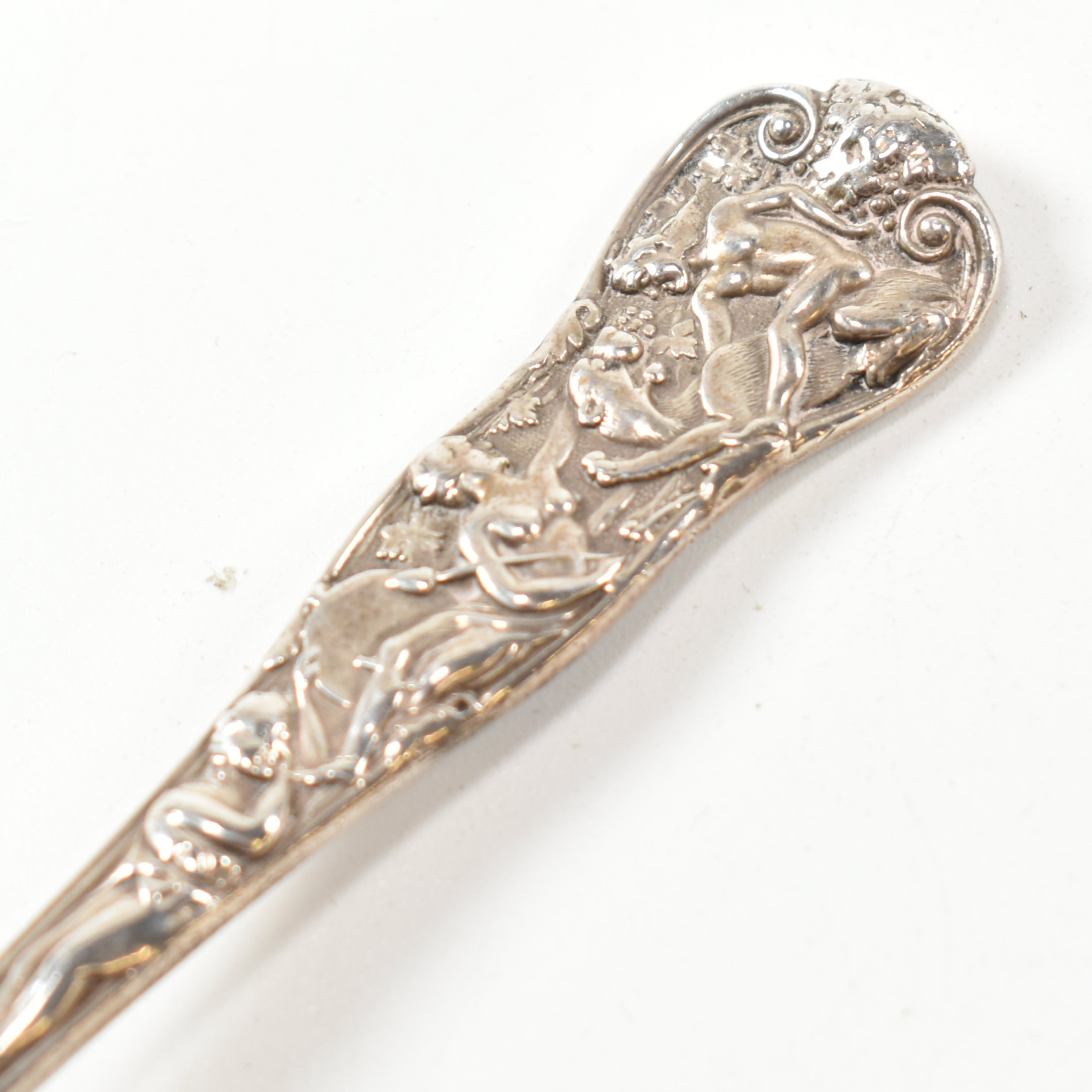 VICTORIAN HALLMARKED SILVER PRESERVE SPOON & PERFUME BOTTLE - Image 5 of 9