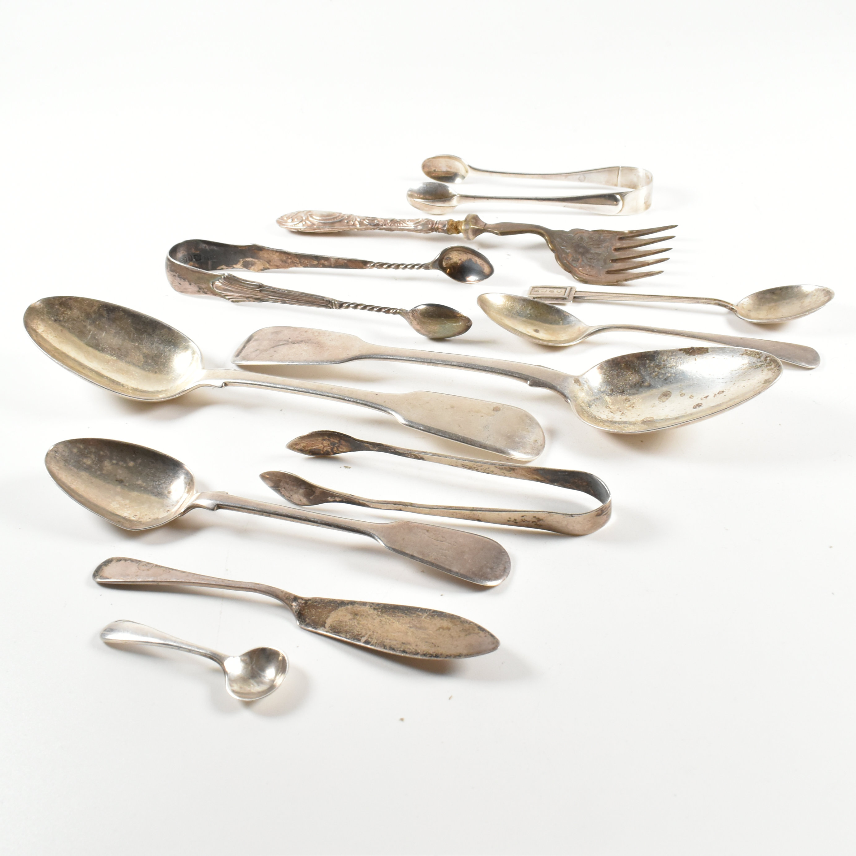 VICTORIAN & LATER HALLMARKED SILVER FLATWARE ITEMS - Image 2 of 9