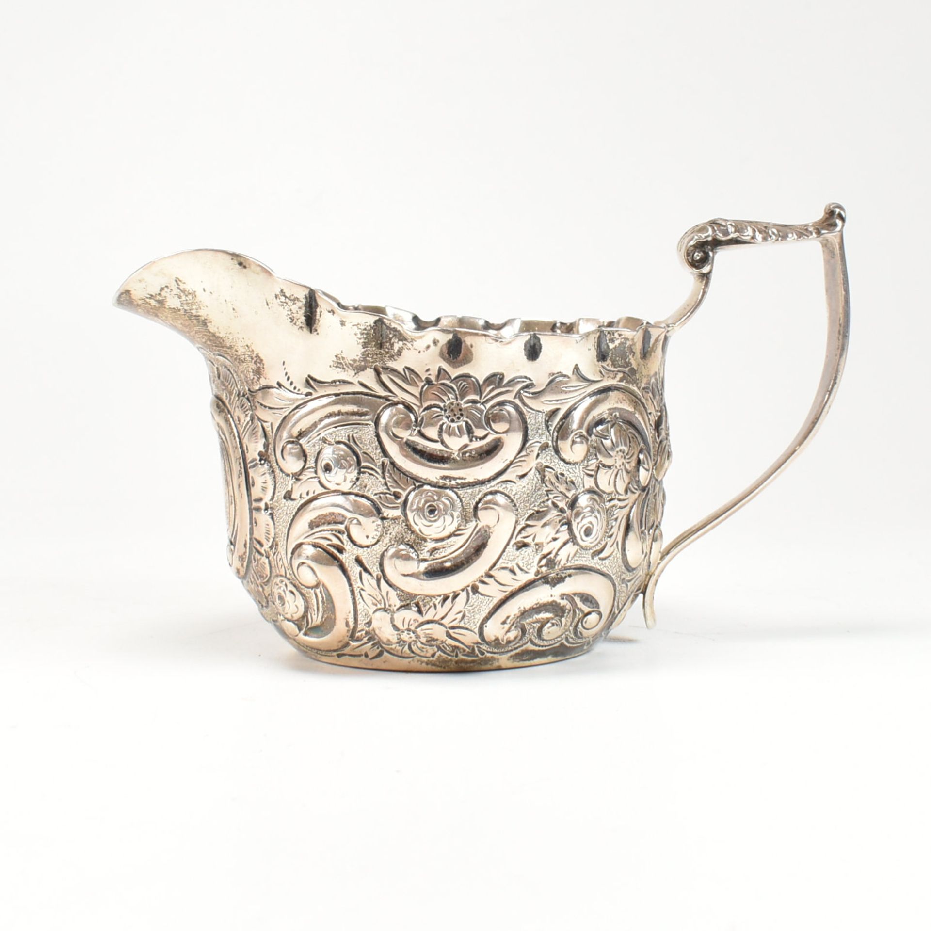 EARLY 20TH CENTURY HALLMARKED SILVER CREAMER - Image 3 of 7