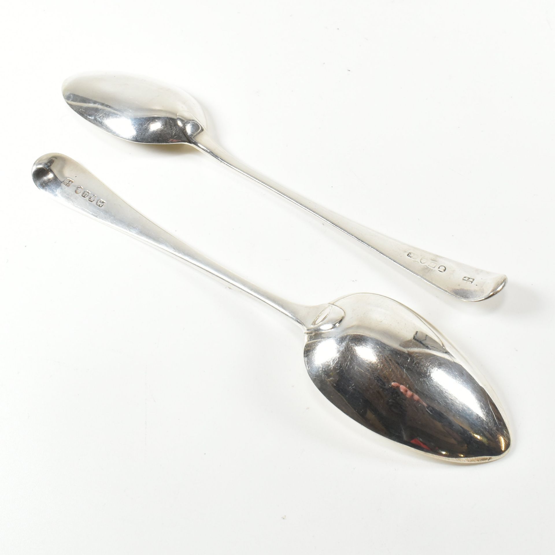 TWO GEORGE III HALLMARKED SILVER SPOONS - Image 2 of 5