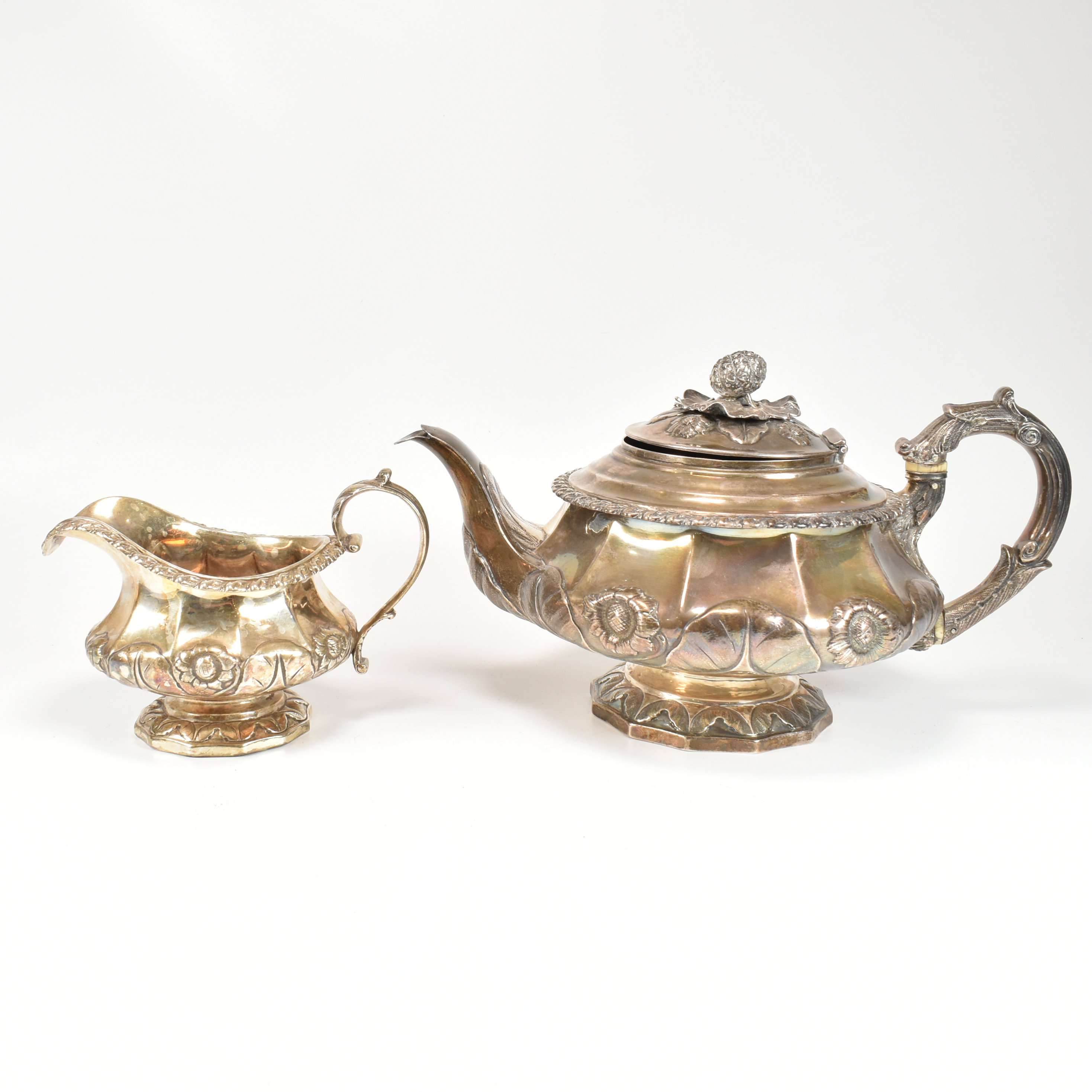 GEORGE IV HALLMARKED SILVER TEAPOT & CREAMER - Image 3 of 15