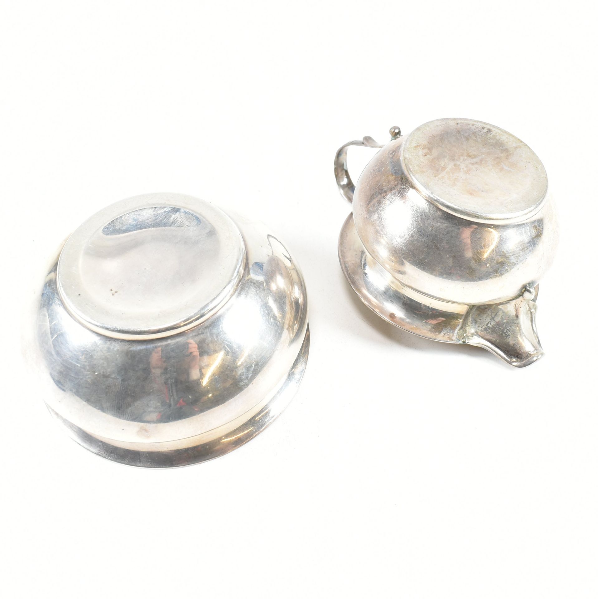 GEORGE V HALLMARKED SILVER SUGAR BOWL & CREAMER - Image 7 of 7