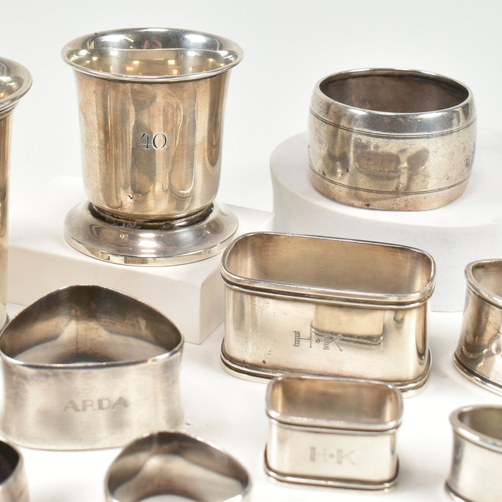 EARLY 20TH CENTURY DUTCH 835 SILVER BEAKERS & OTHER NAPKIN RINGS - Image 3 of 11