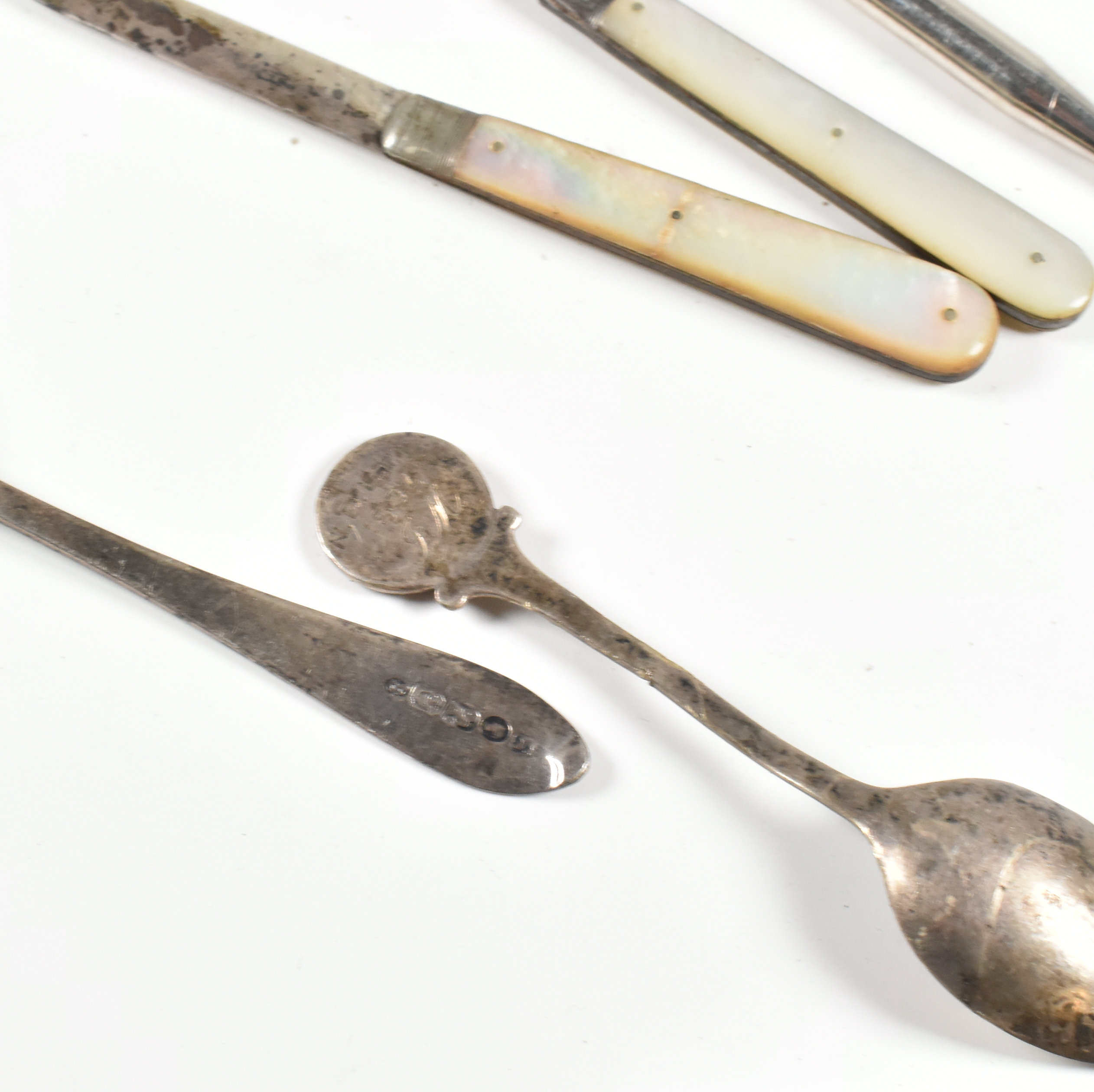VICTORIAN & LATER HALLMARKED SILVER ITEMS - Image 6 of 9