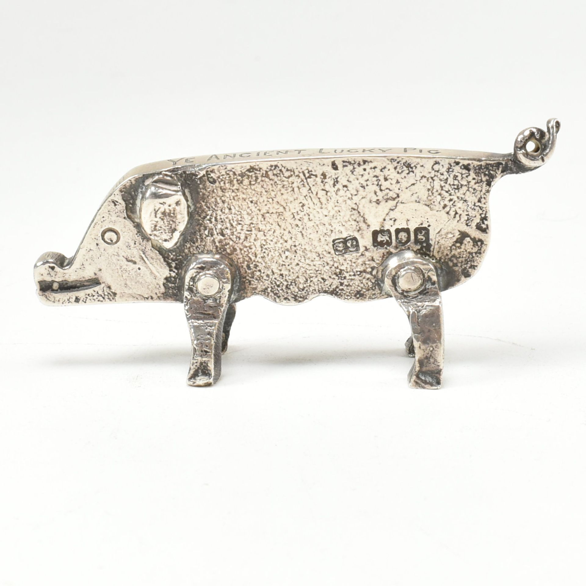 ARTS & CRAFTS EARLY 20TH CENTURY LUCKY PIG FIGURINE - Bild 3 aus 6