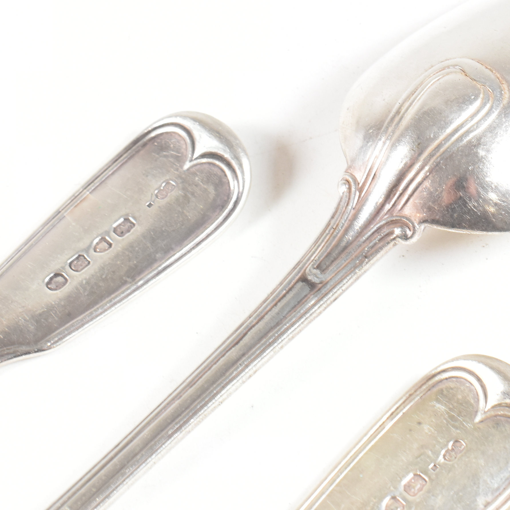 FIVE VICTORIAN HALLMARKED SILVER SPOONS - Image 7 of 7