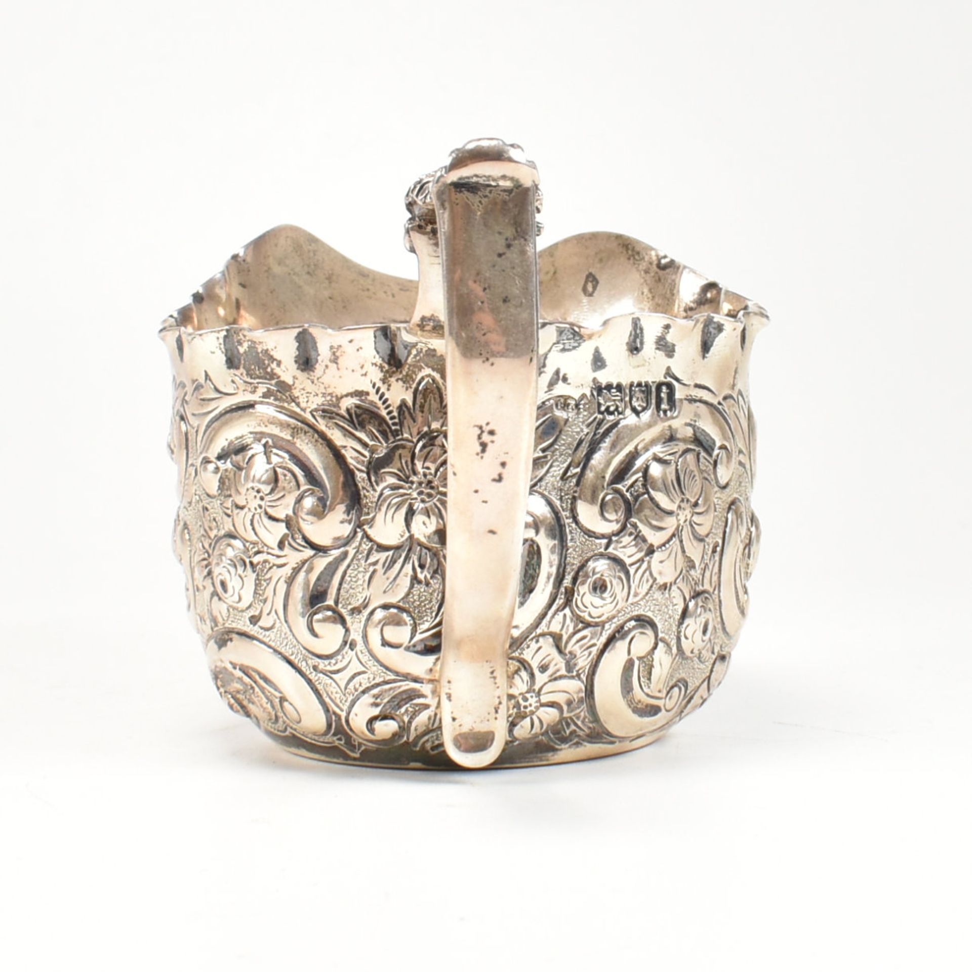 EARLY 20TH CENTURY HALLMARKED SILVER CREAMER - Image 4 of 7