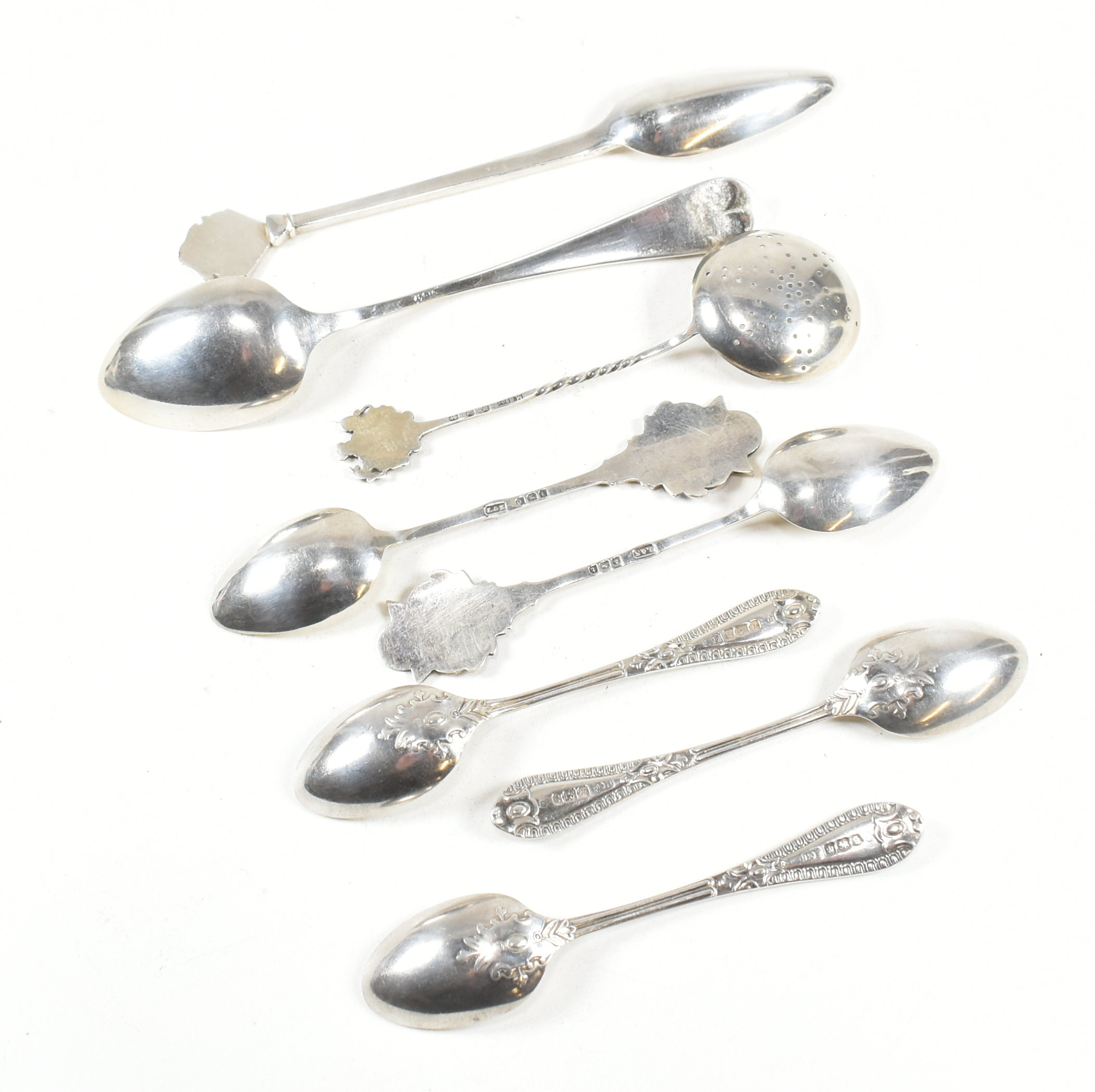 HALLMARKED SILVER STERLING & WHITE METAL SOUVENIR SPOONS - Image 9 of 10