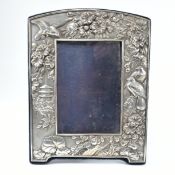 LATE 20TH CENTURY BRITANNIA SILVER MOUNTED PICTURE FRAME