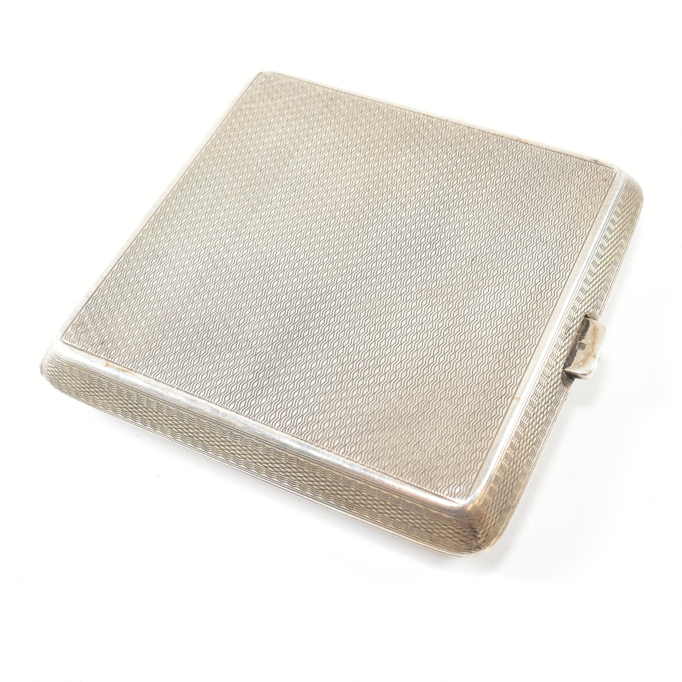 GEORGE V HALLMARKED SILVER CIGARETTE CASE - Image 5 of 7