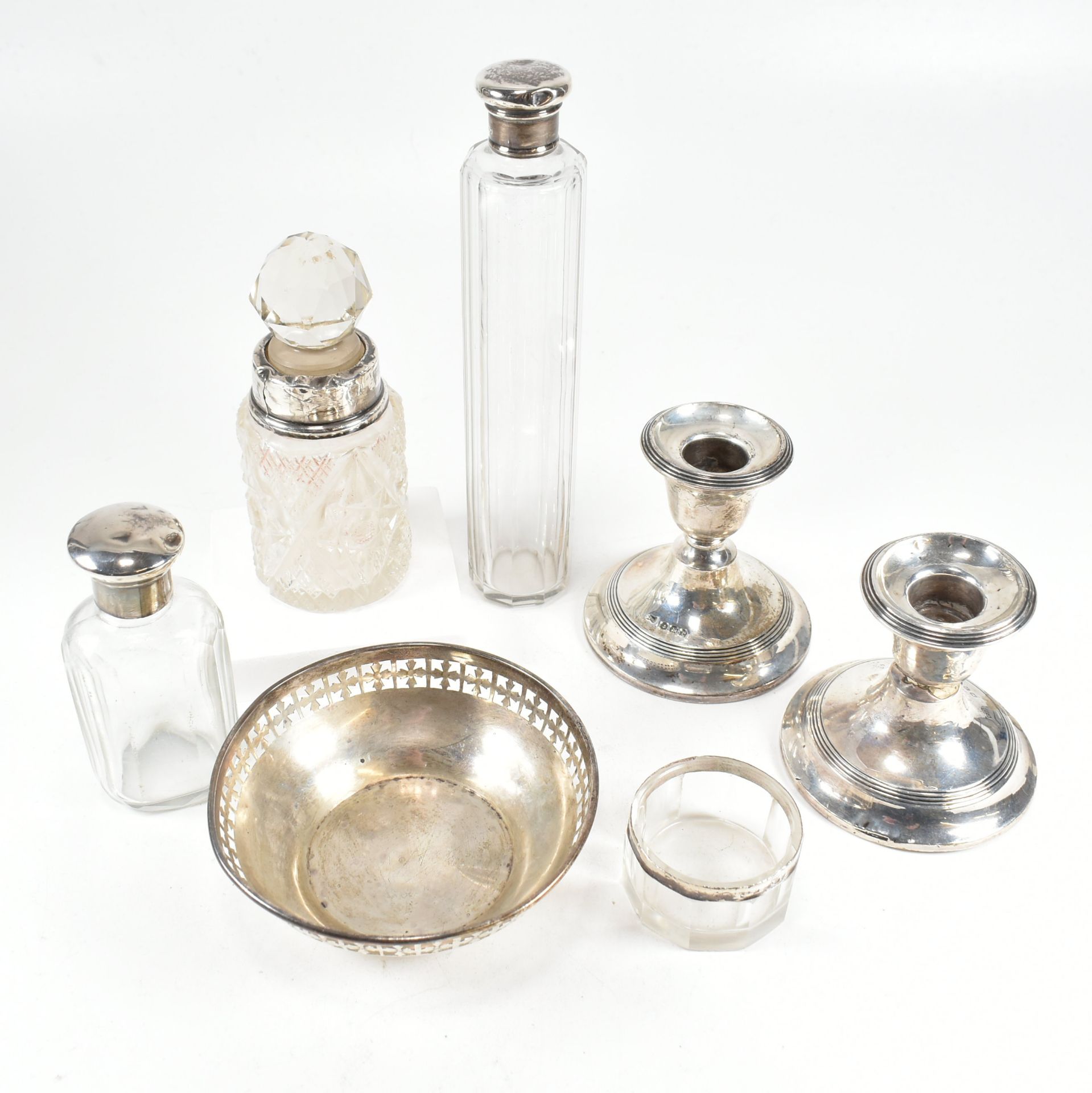 20TH CENTURY HALLMARKED SILVER & SILVER MOUNTED ITEMS