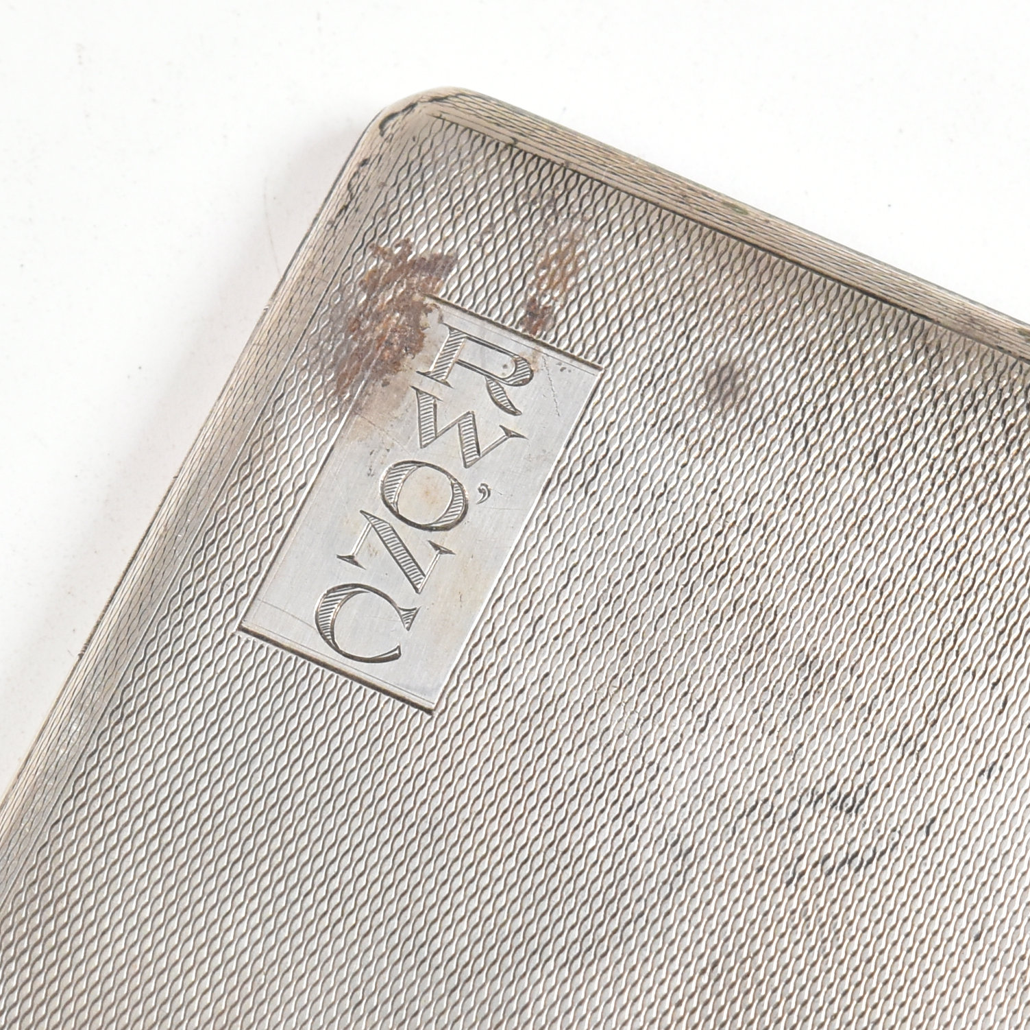 1940S HALLMARKED SILVER CIGARETTE CASE - Image 3 of 7